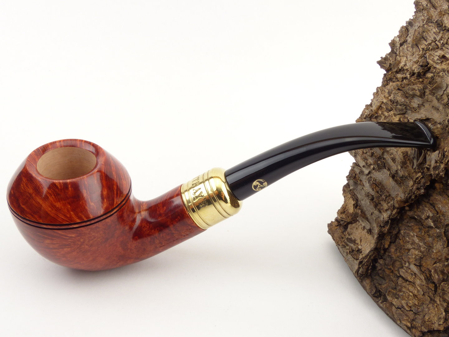 rattrays_majesty_178_light_1_1