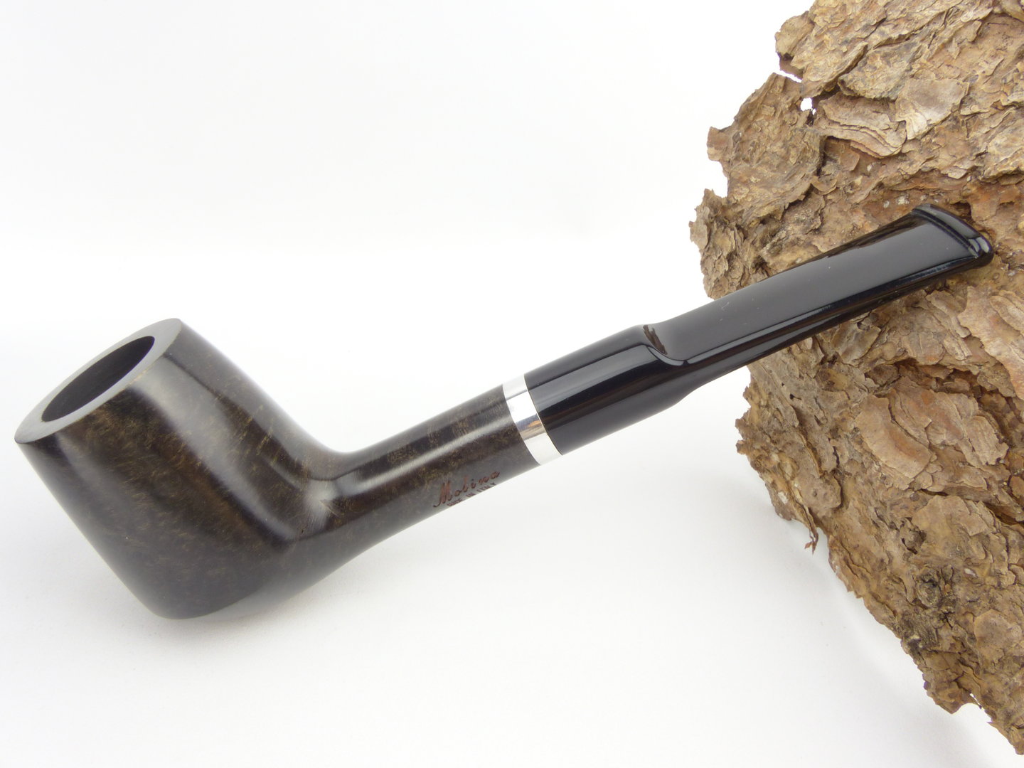 molina_barasso_pfeife_grau_1_1