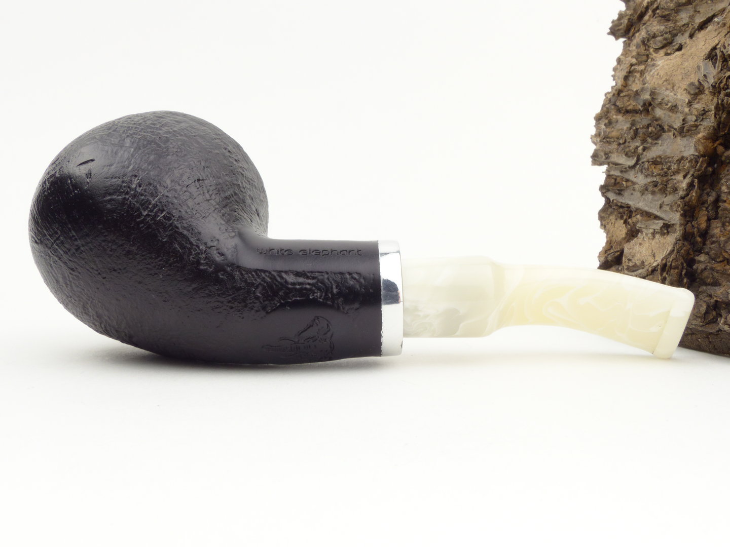 white_elephant_ebony_ivory_sand_2_7