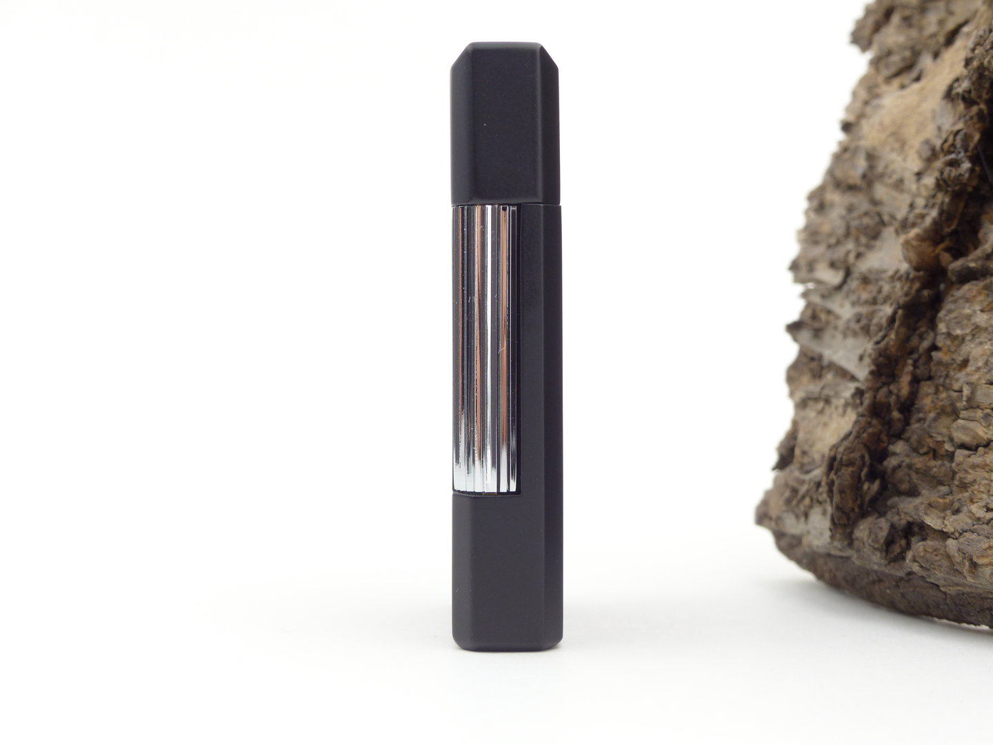 rattrays_lighter_bel_black_matt_2