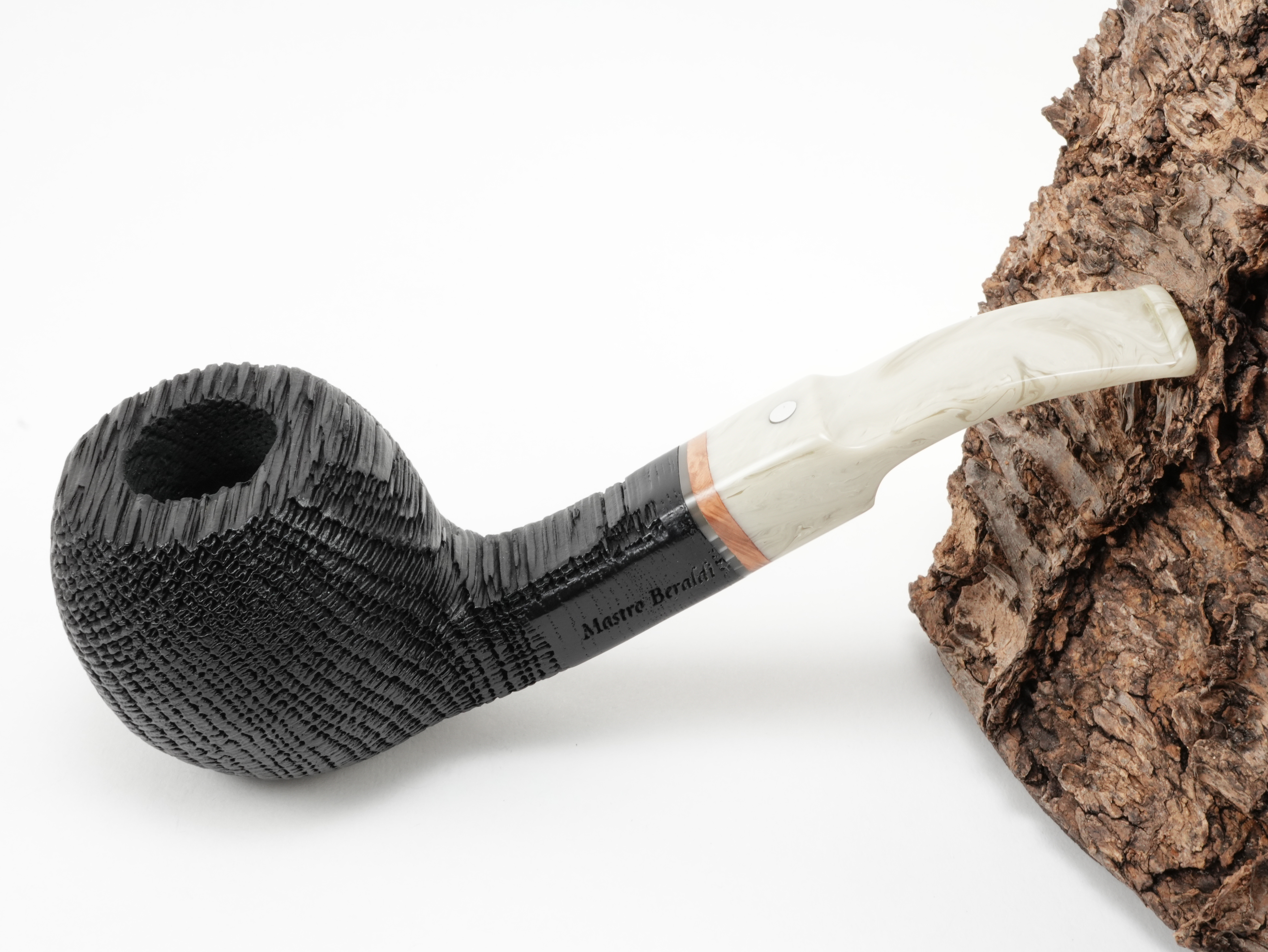 Mastro Beraldi Pfeife Mooreiche #116