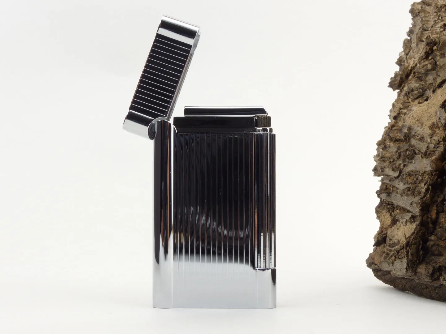 barling_baron_pipe_lighter_chrome_stripes_2