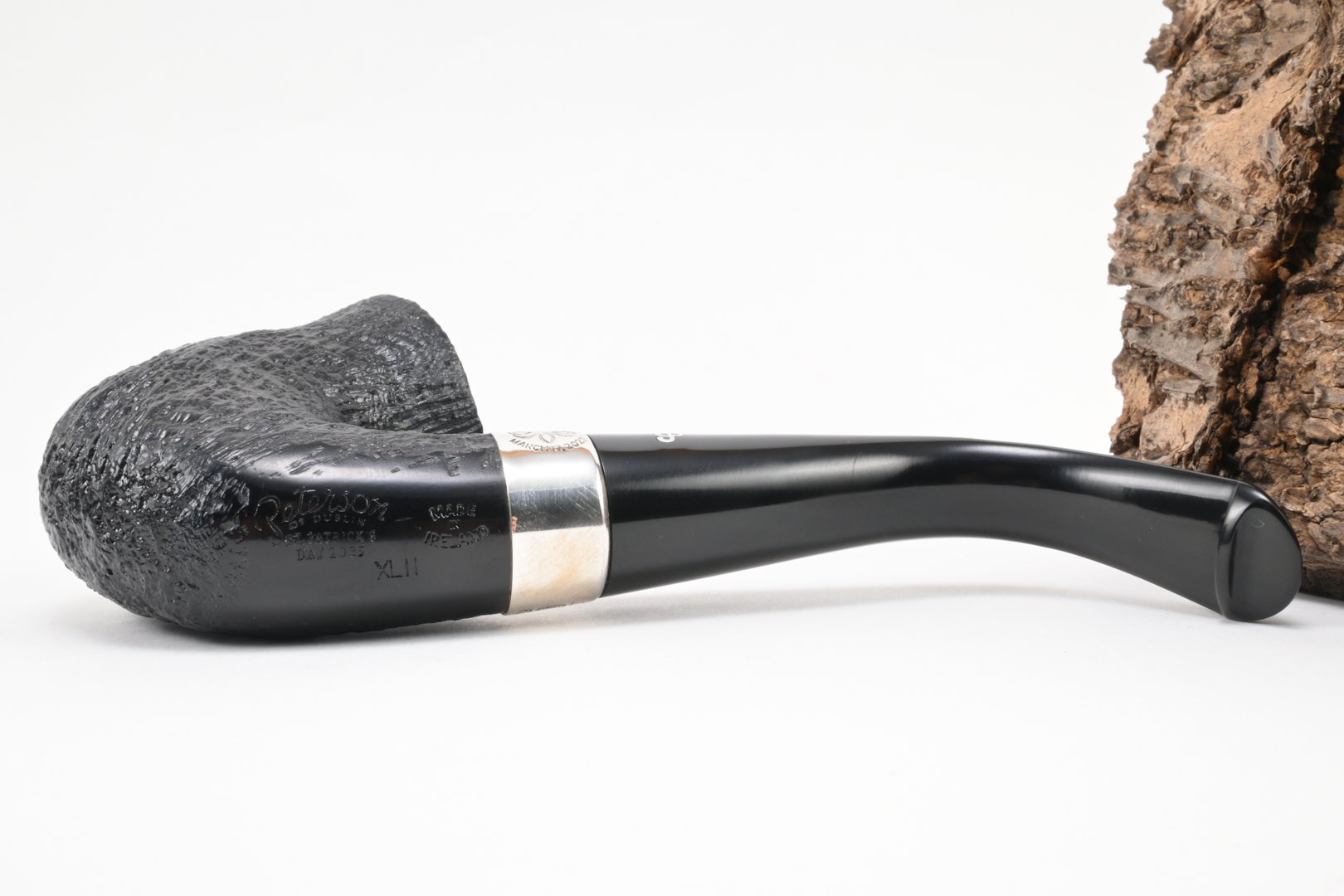 peterson_st_patricks_day_pipe_2025_XL11_sand_7