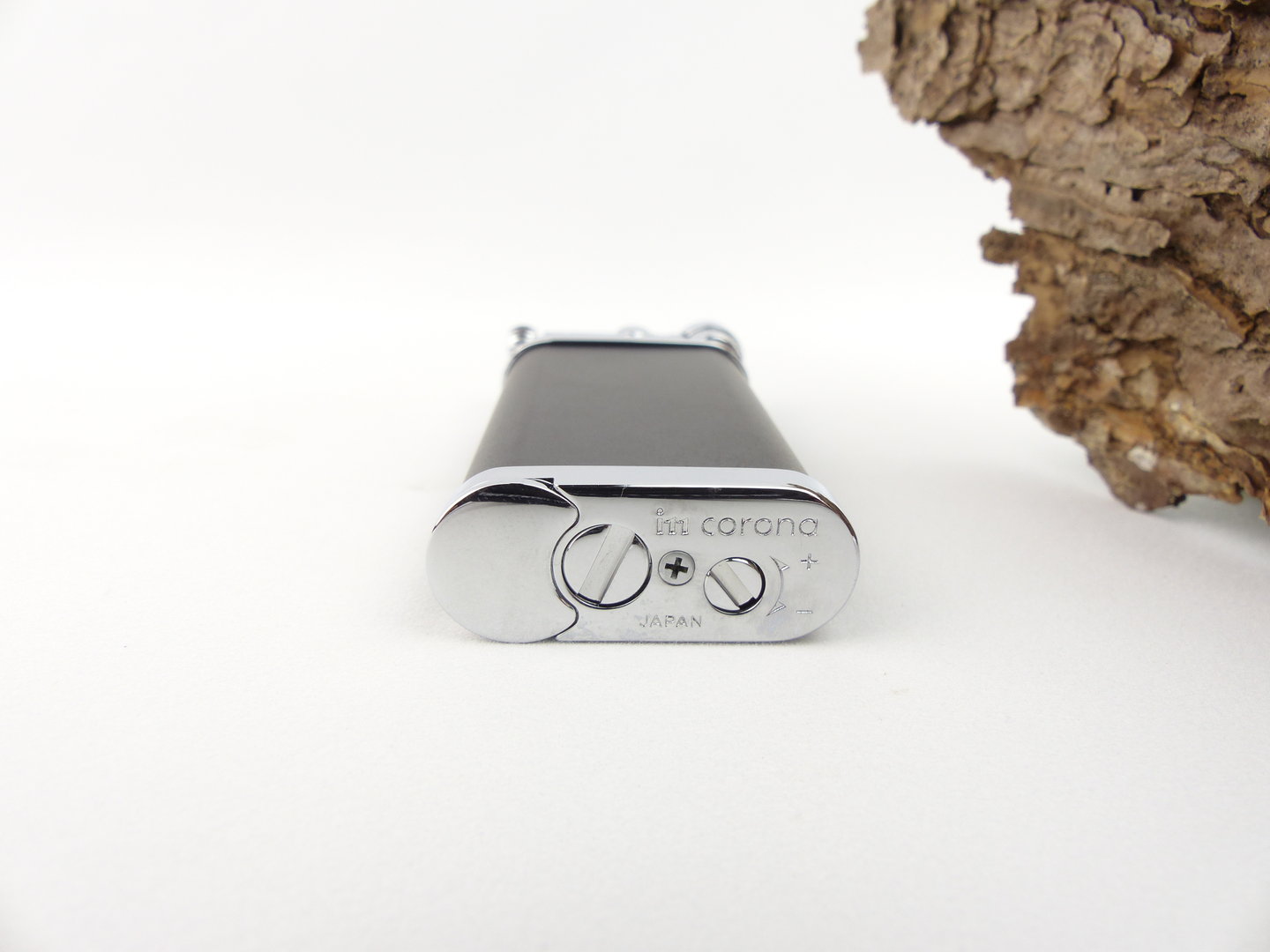 im-corona-ic-64-9111-c-old-boy_7