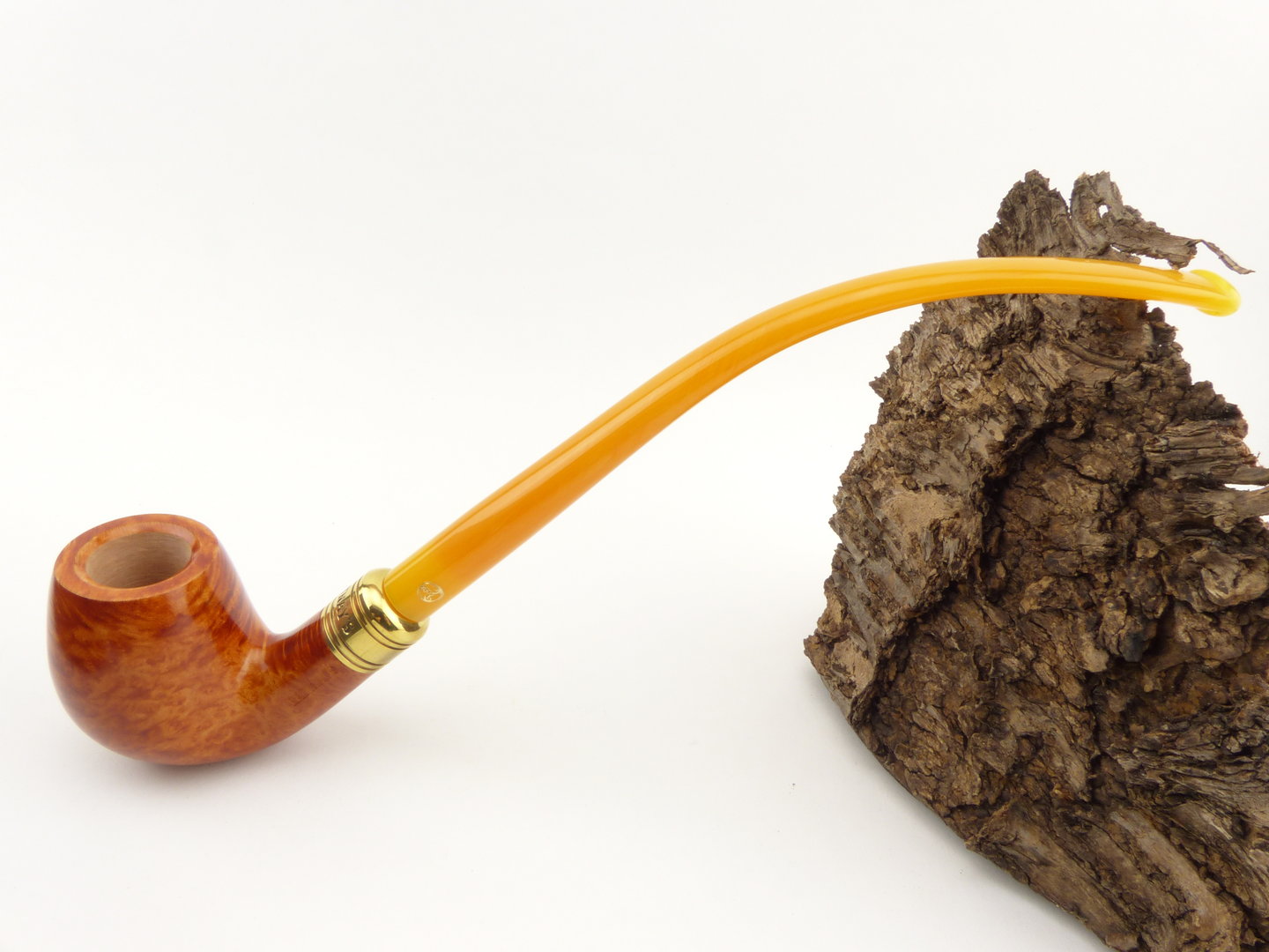 rattrays_the_bagpiper_light_yellow_1