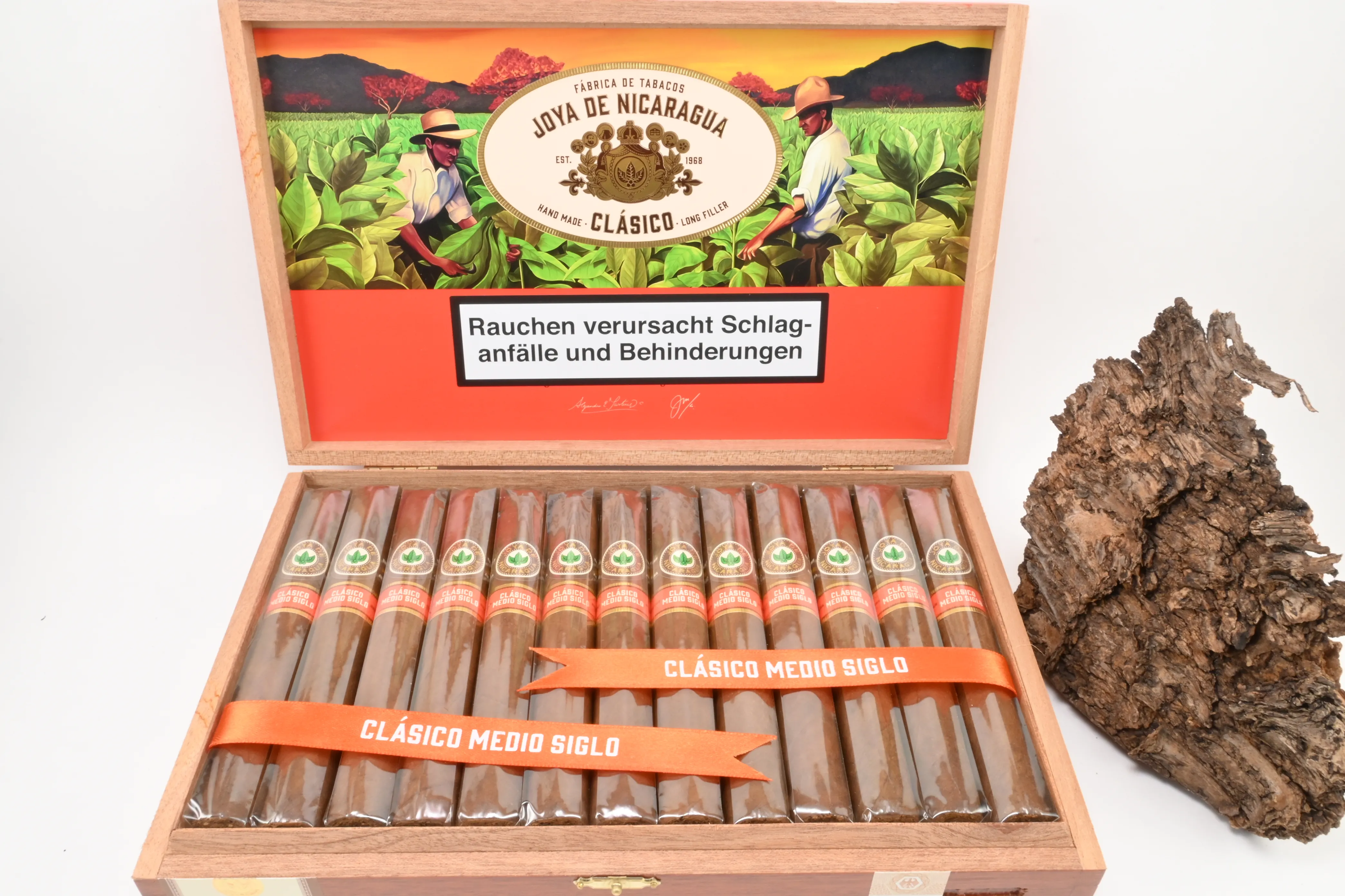 Joya de Nicaragua Clásico Medio Siglo Toro