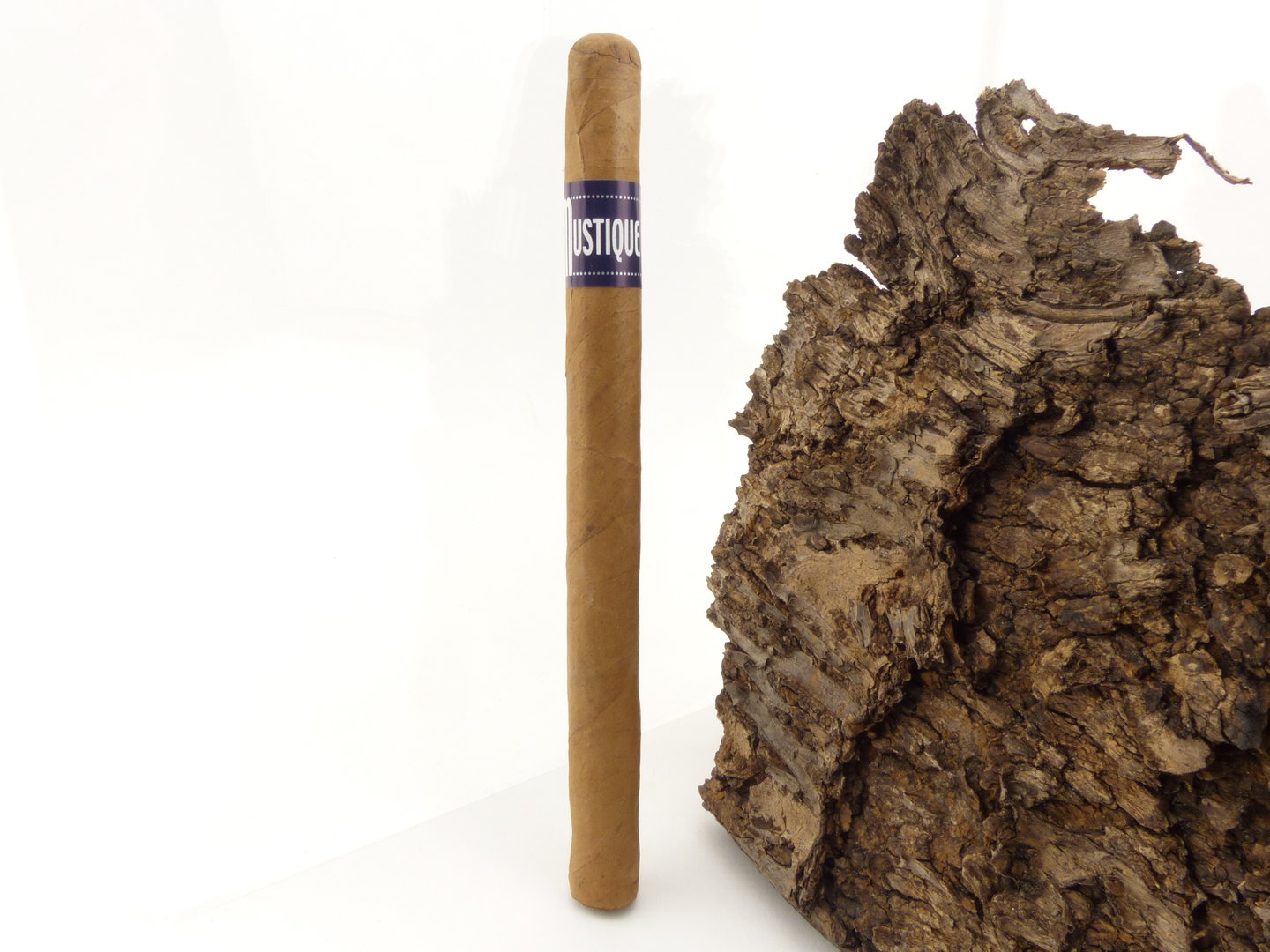 Mustique Blue Slim Panetela