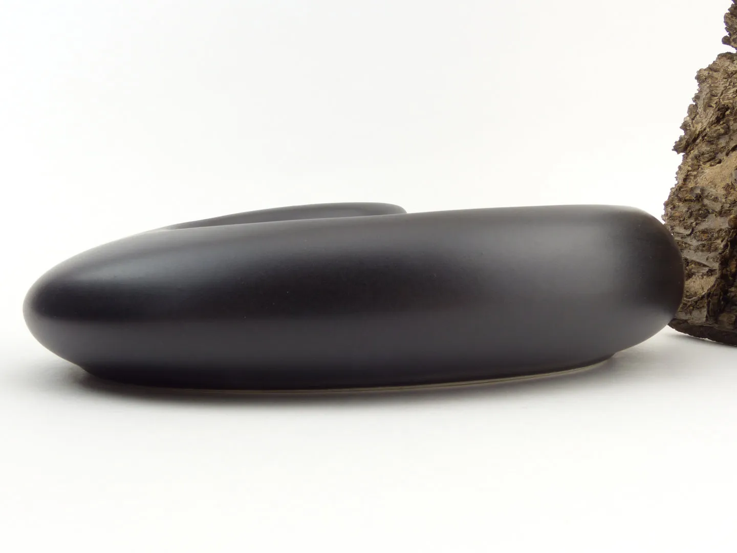 pfeifenaschenbecher_oval_schwarz_matt_2_3