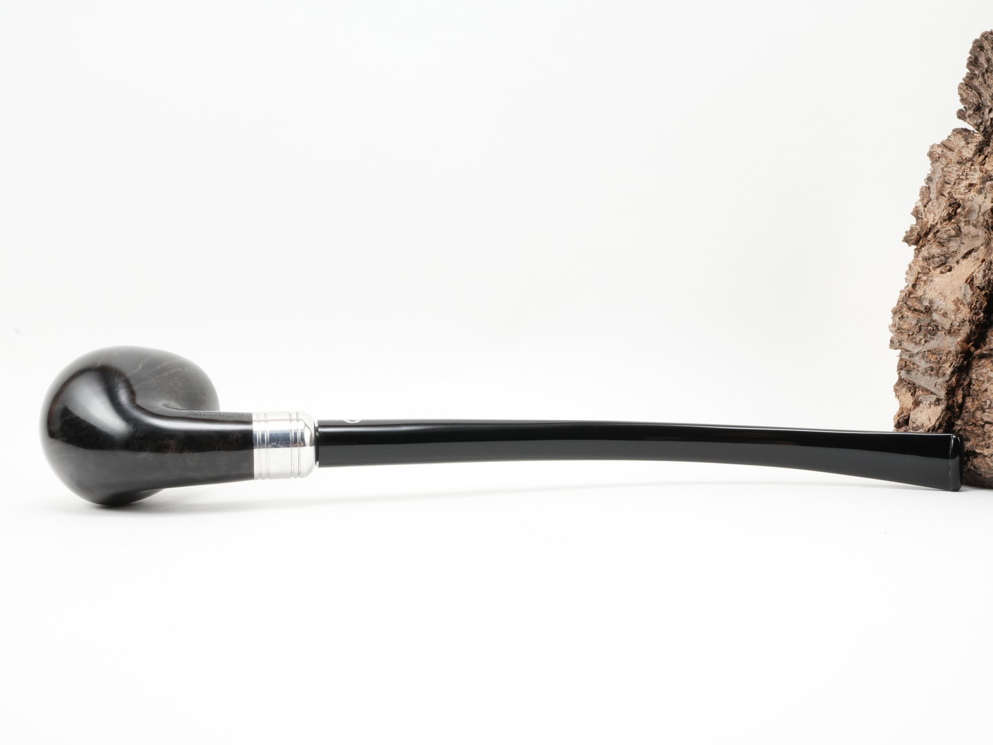 rattrays_the_bagpiper_grey_black_7_1