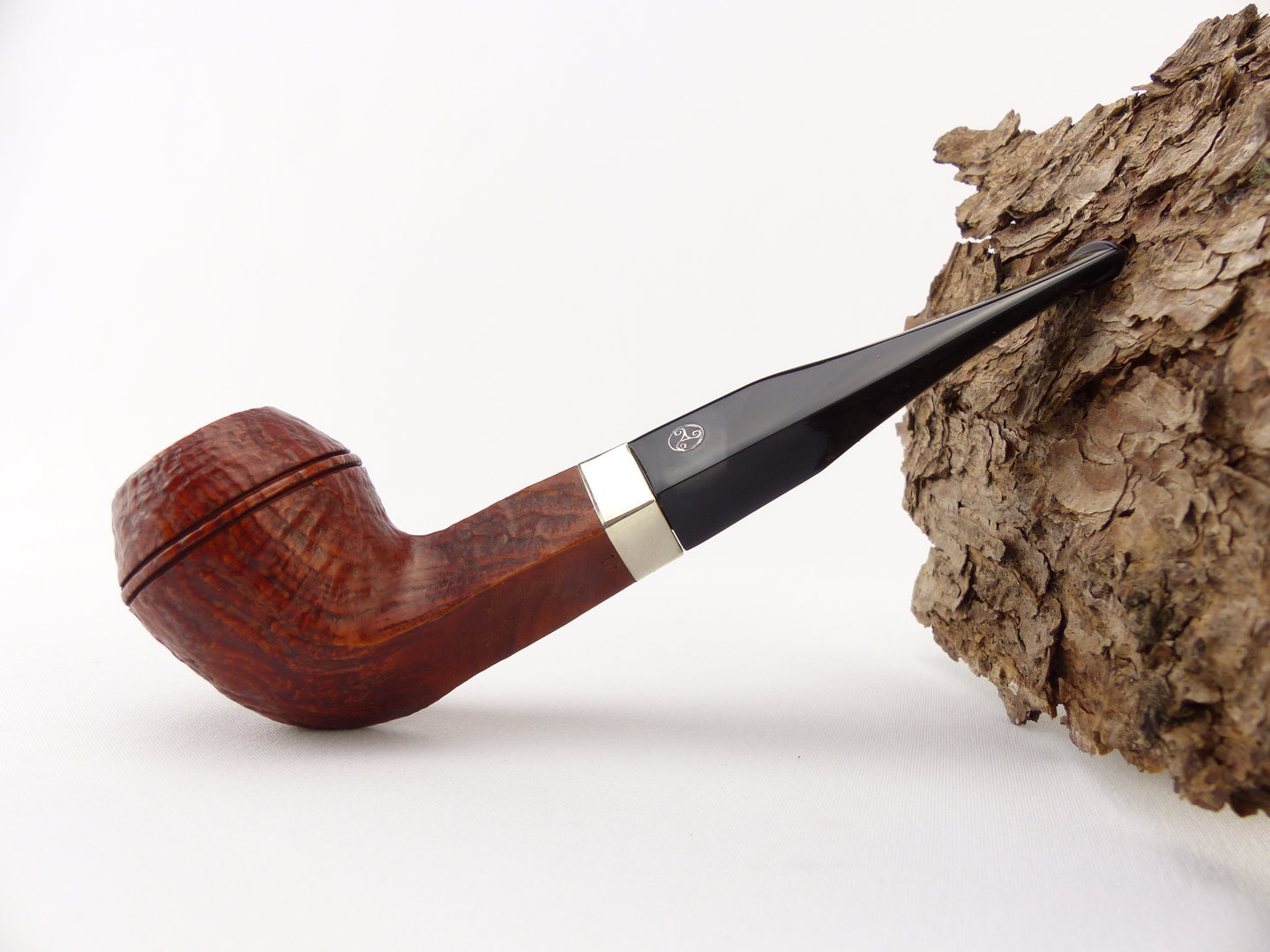 rattrays_bulls_dogs_sand_41_13