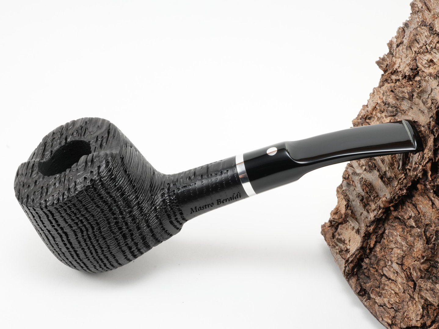 mastro_beraldi_pipe_111_1