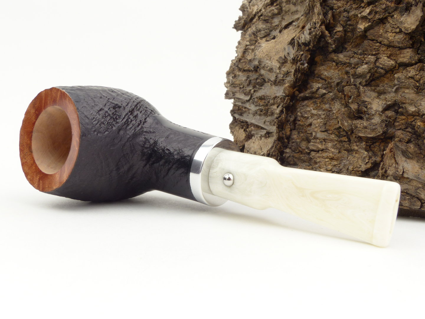 white_elephant_ebony_ivory_sand_6_5