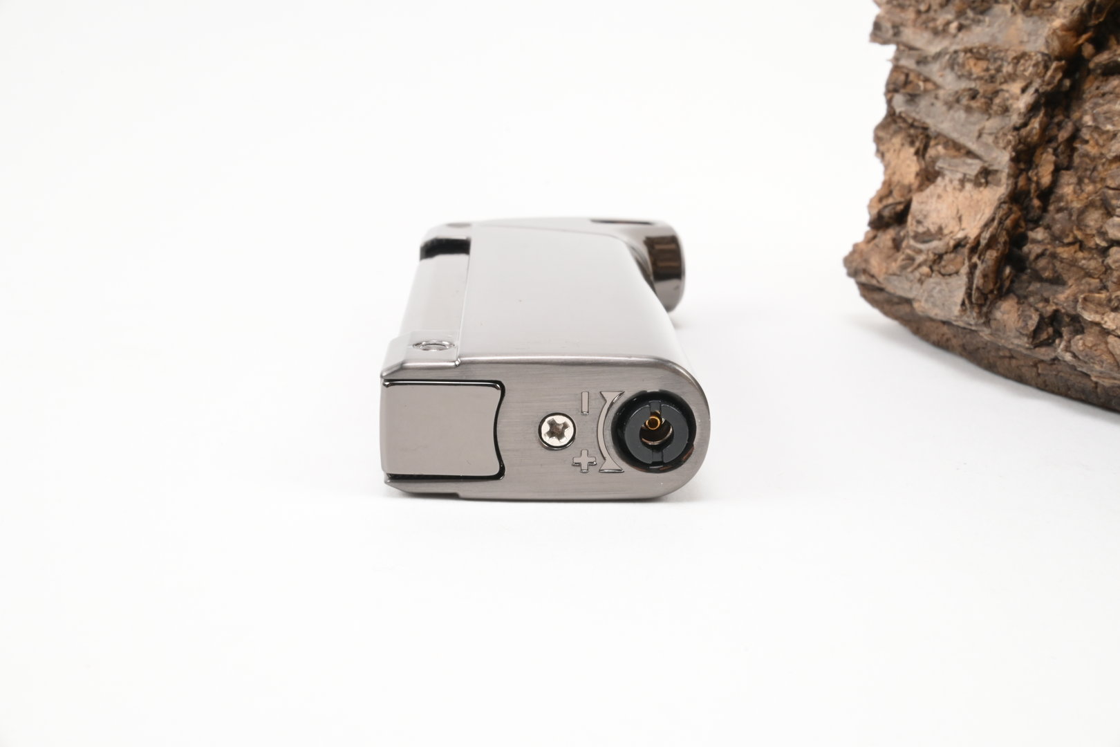 sky_pipe_lighter_james_gun_5