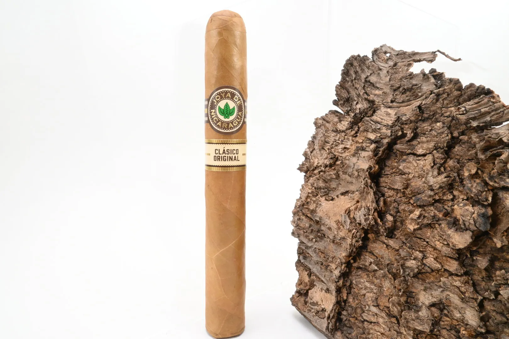 Joya_de_Nicaragua_Clasico_Toro_4_4