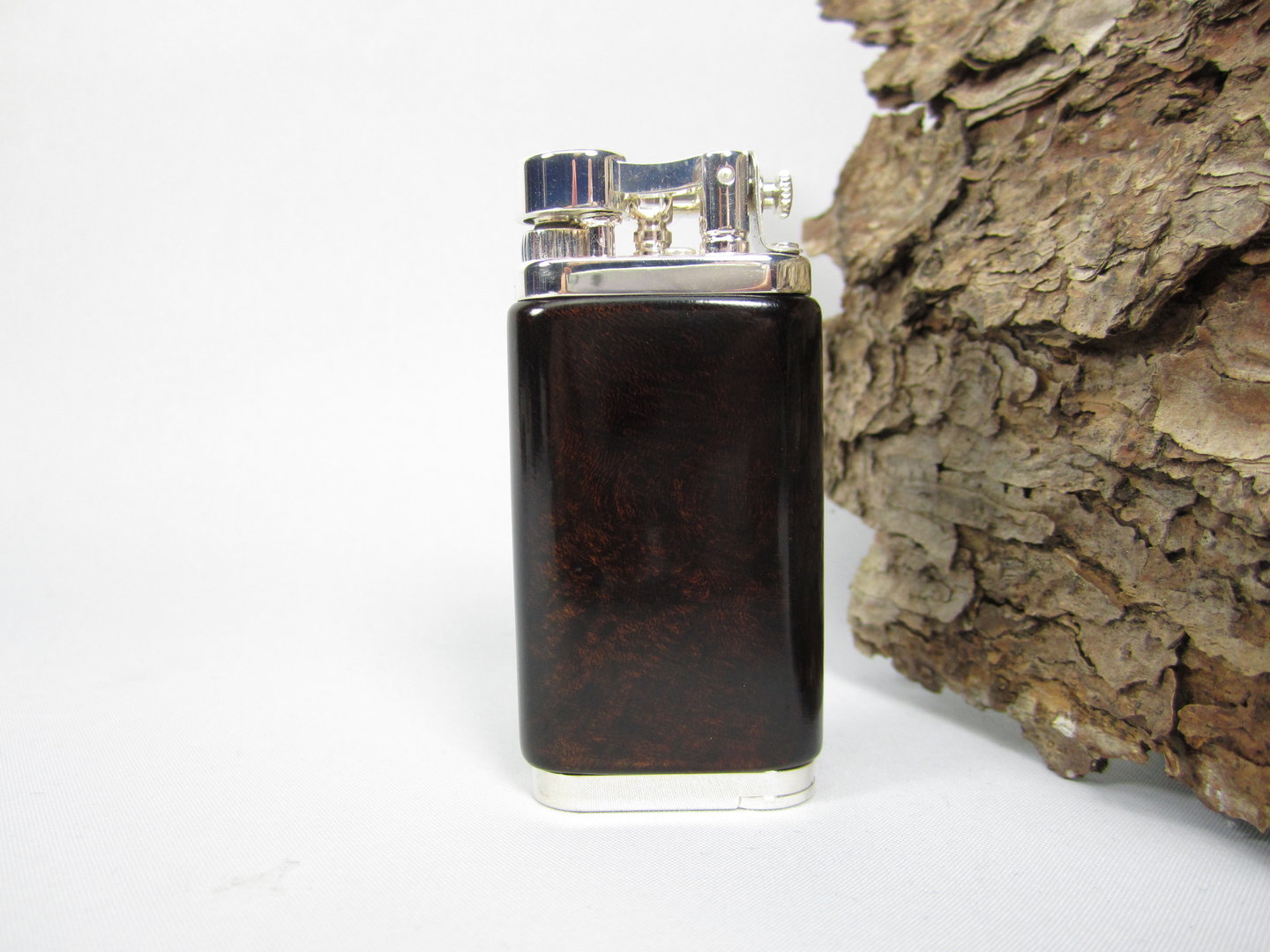 im_corona_old_boy_64_4005_2