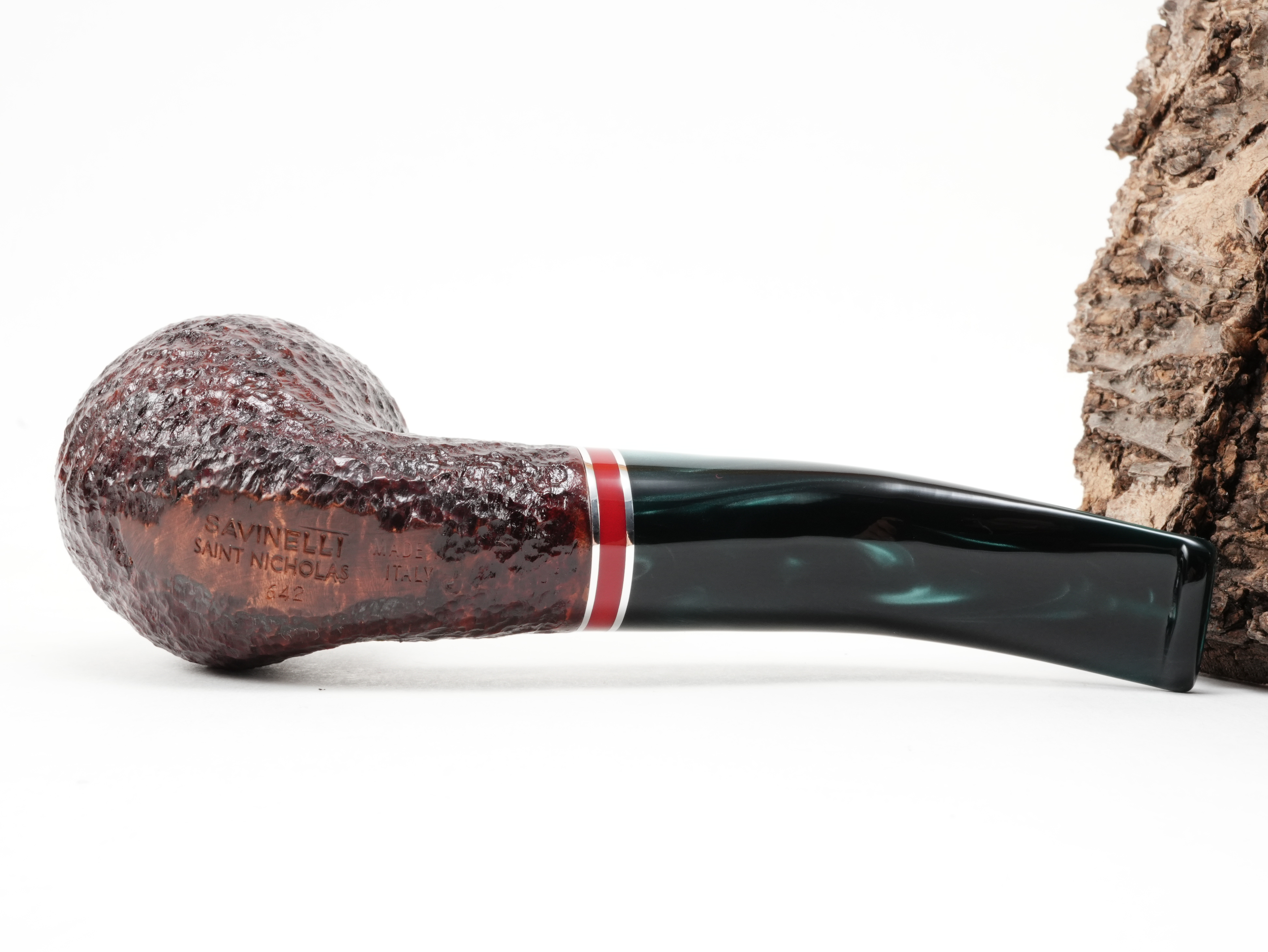 Unterseite der Savinelli Saint Nicholas 2026 642 mit glatter Fläche und Stempelung SAVINELLI SAINT NICHOLAS MADE IN ITALY 642