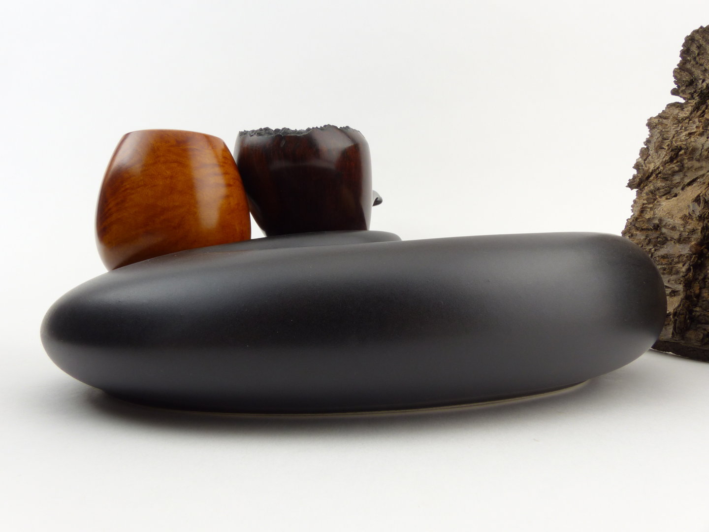 pfeifenaschenbecher_oval_schwarz_matt_2_7