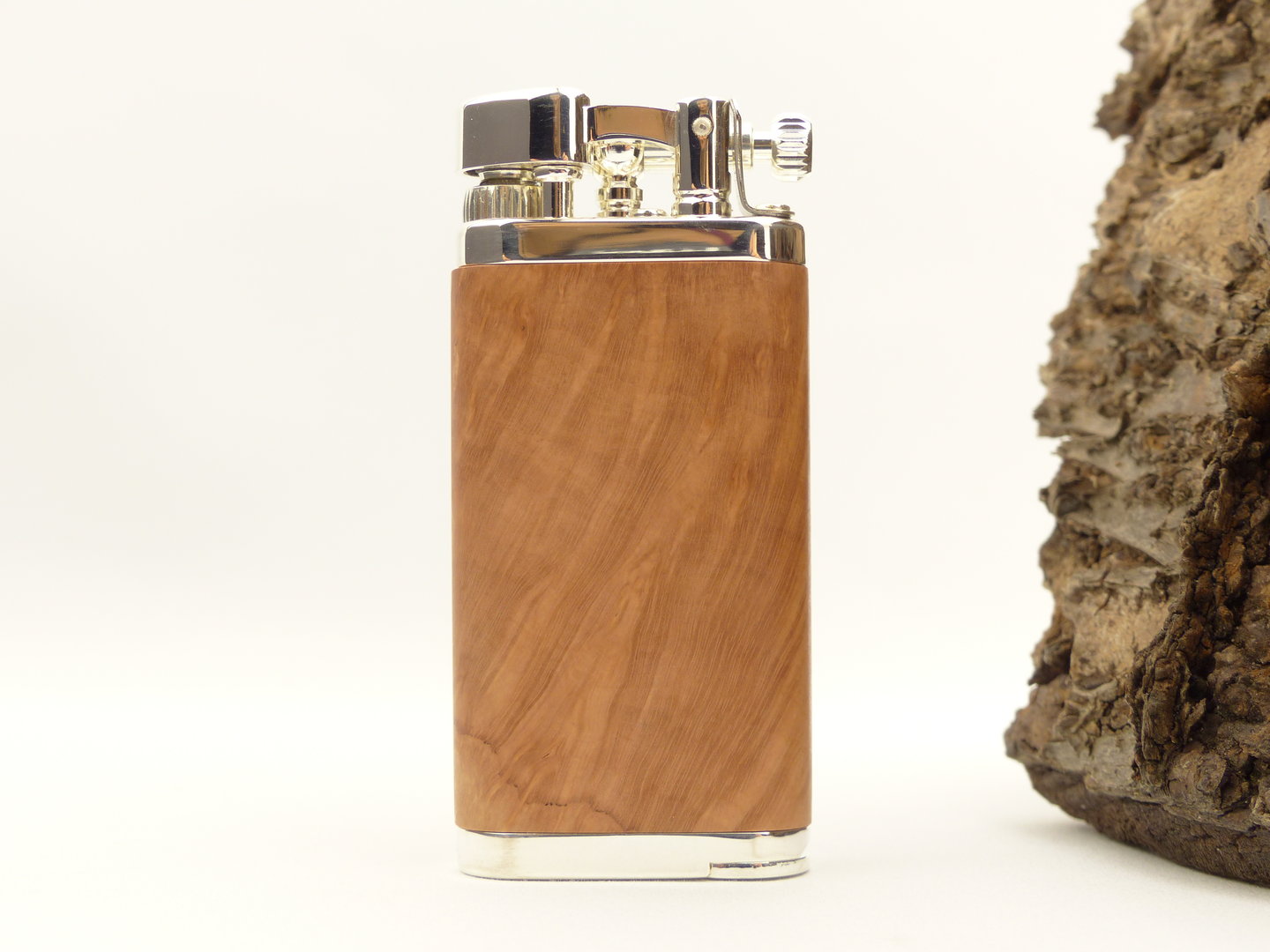 im_corona_old_boy_64_4012_3