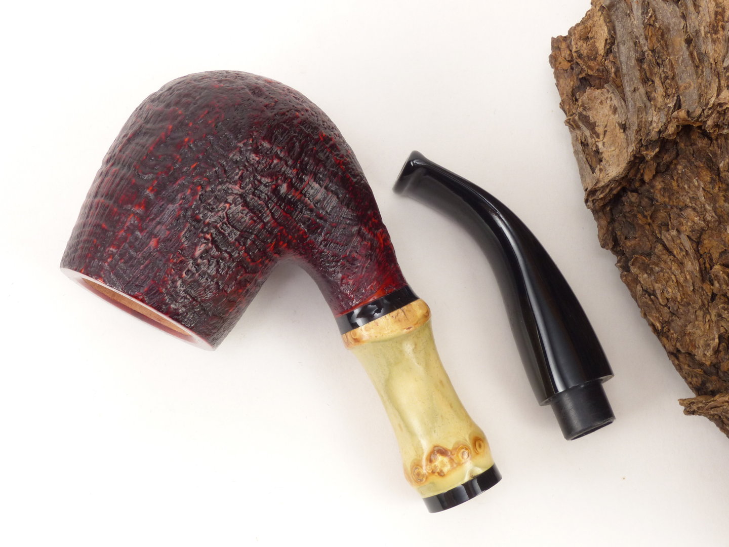 rattrays_bamboo_bent_sand_red_filter_9