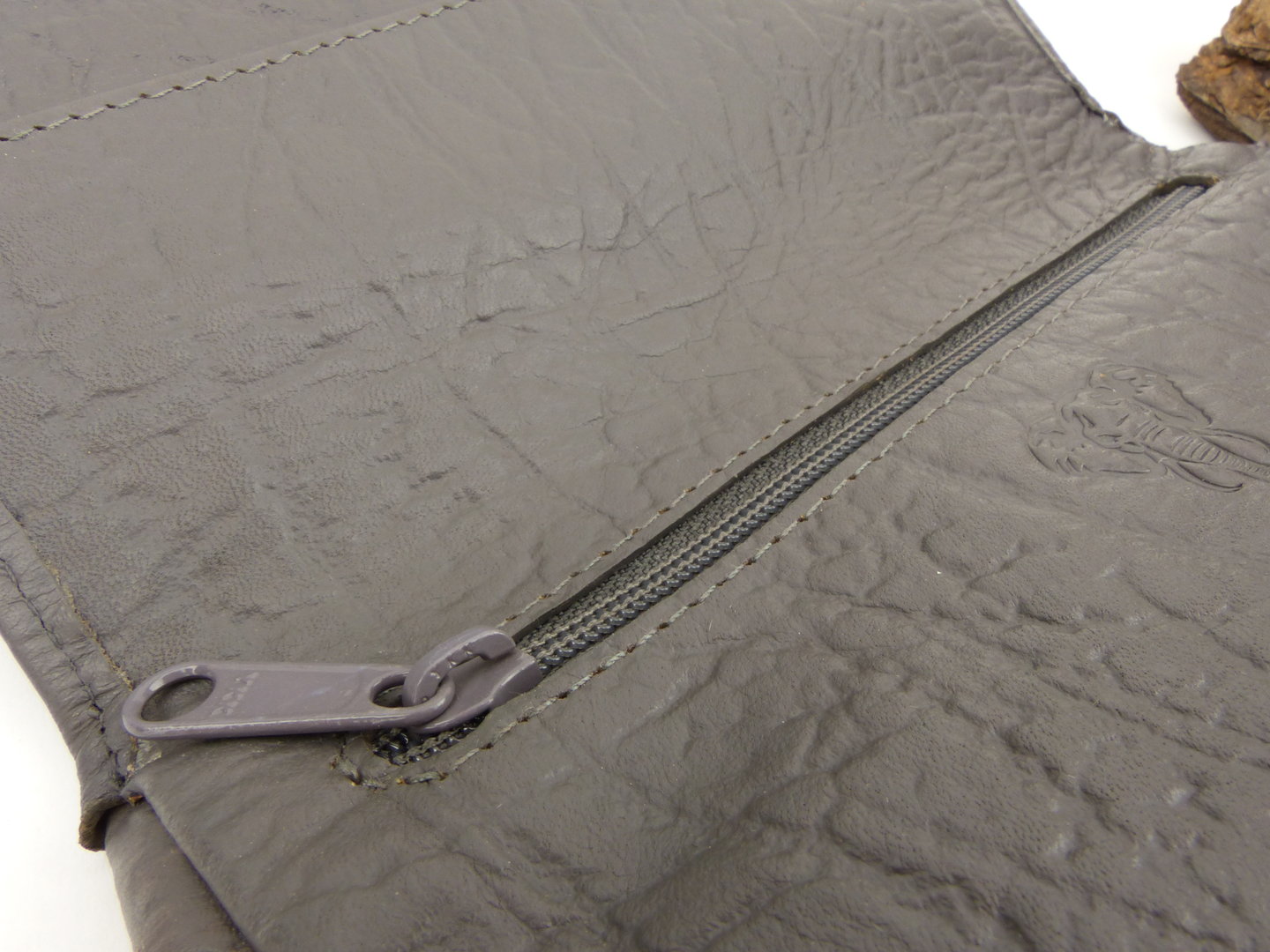 white_elephant_pfeifentasche_loxo_cp2_8