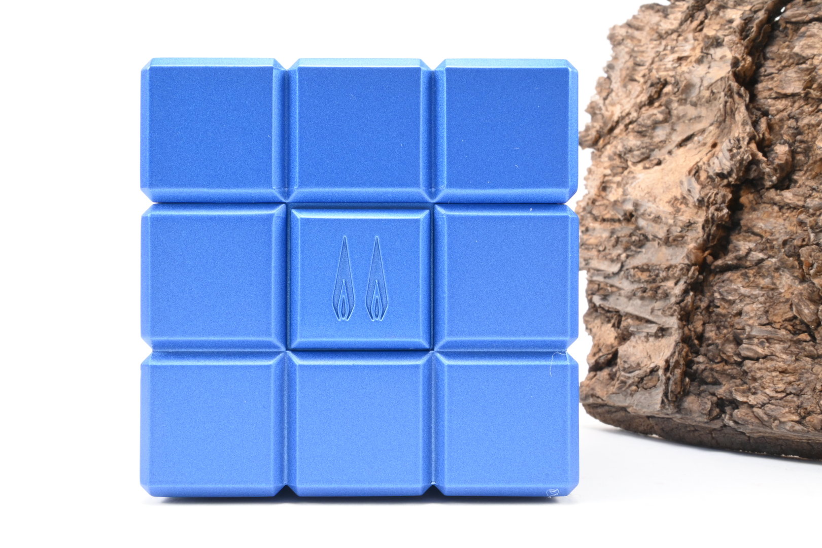 Colibri_Tischfeuerzeug_Heritage_Cube_Blau_3