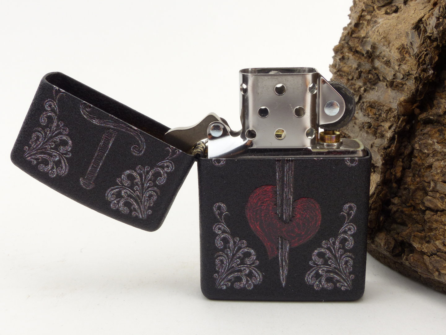 zippo_feuerzeug_heart_tattoo_60006605_6