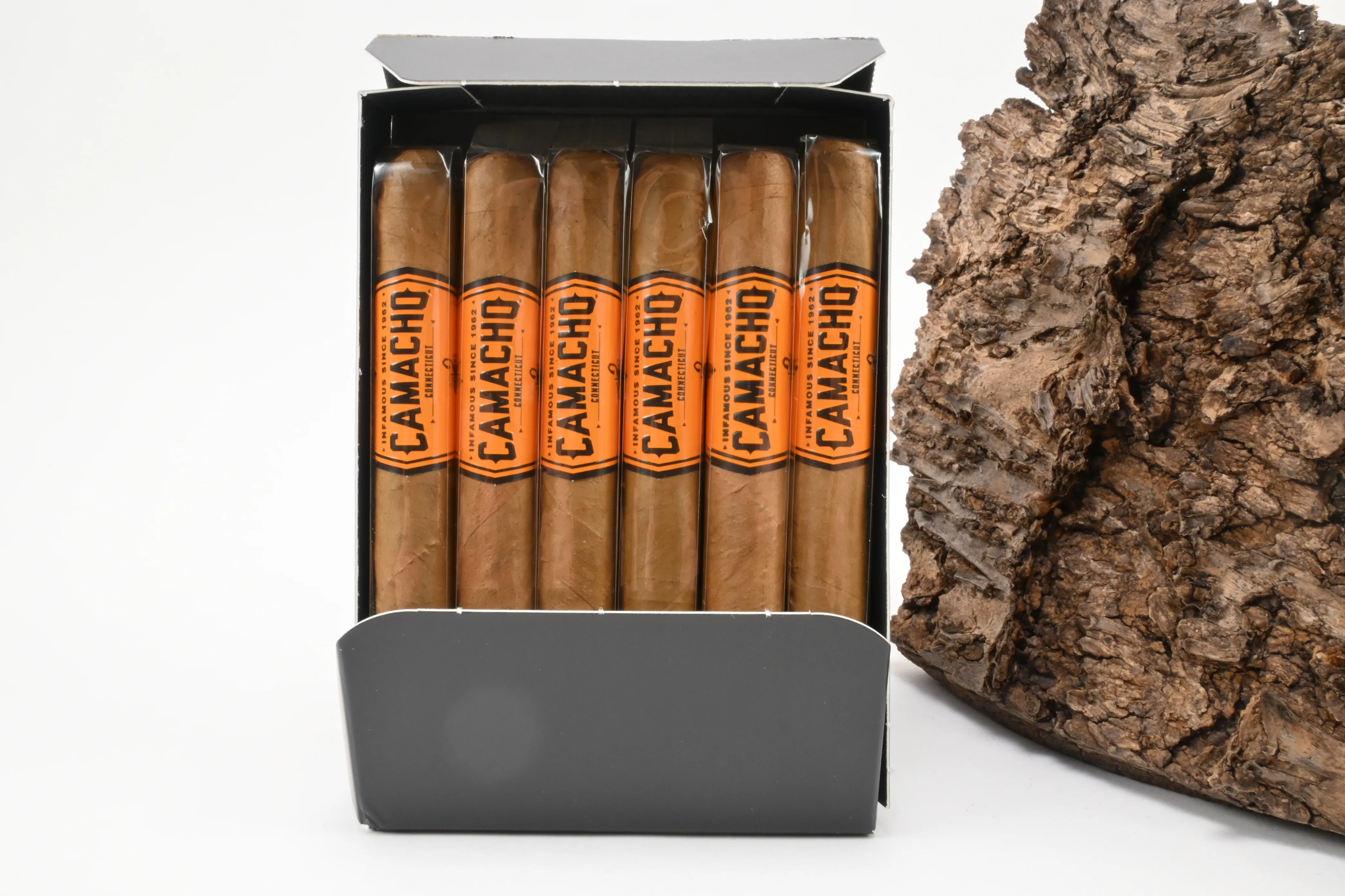 Camacho Connecticut Machitos