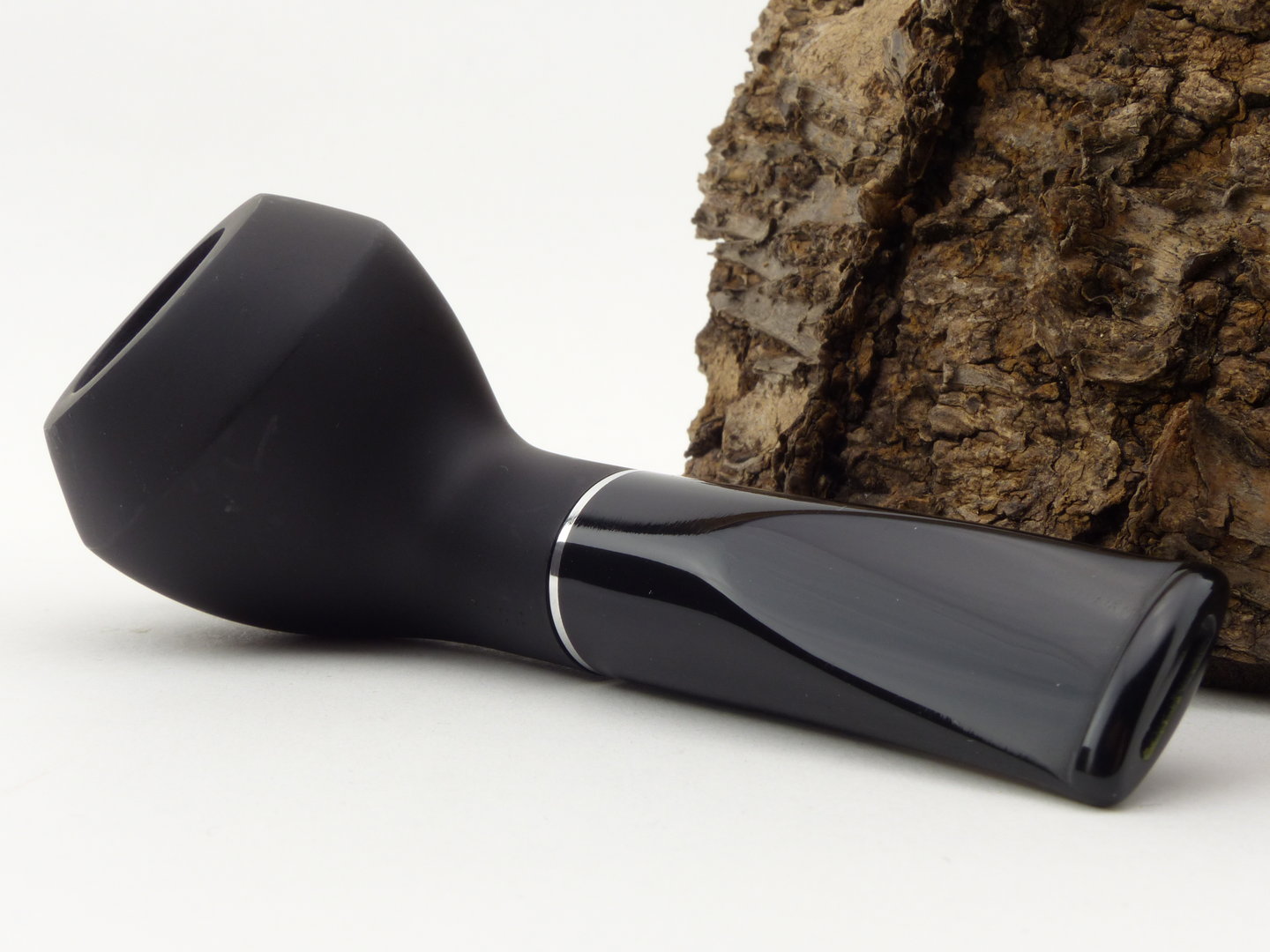 molina_shorty_2_black_5