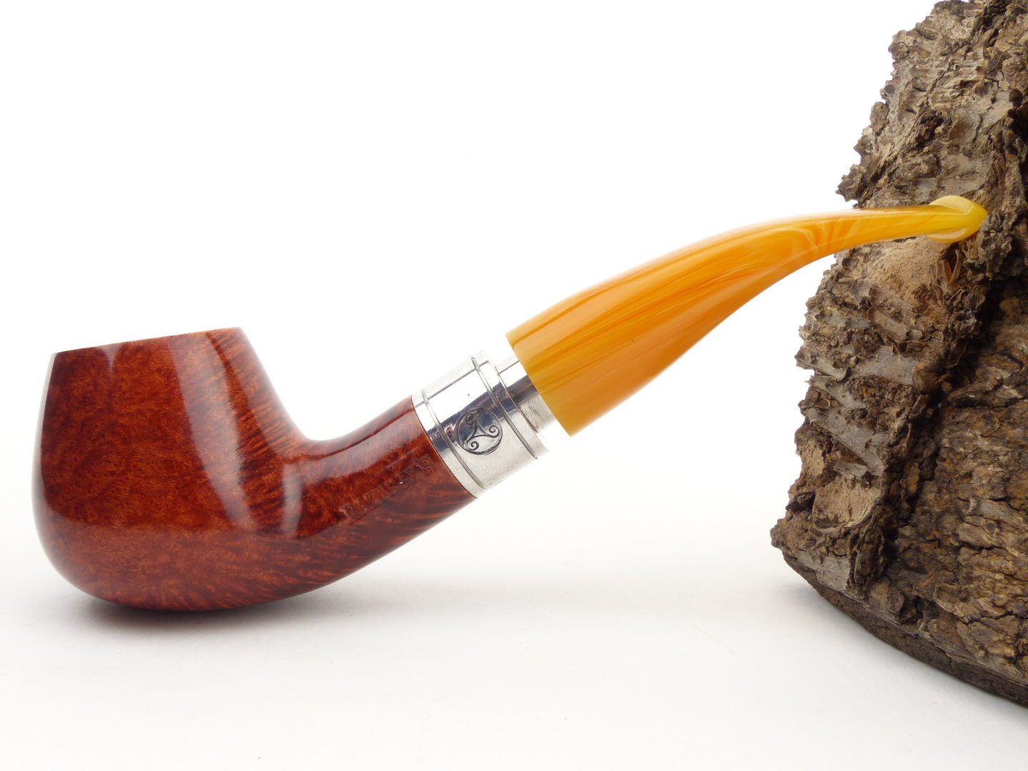 rattrays_monarch_4_light_2