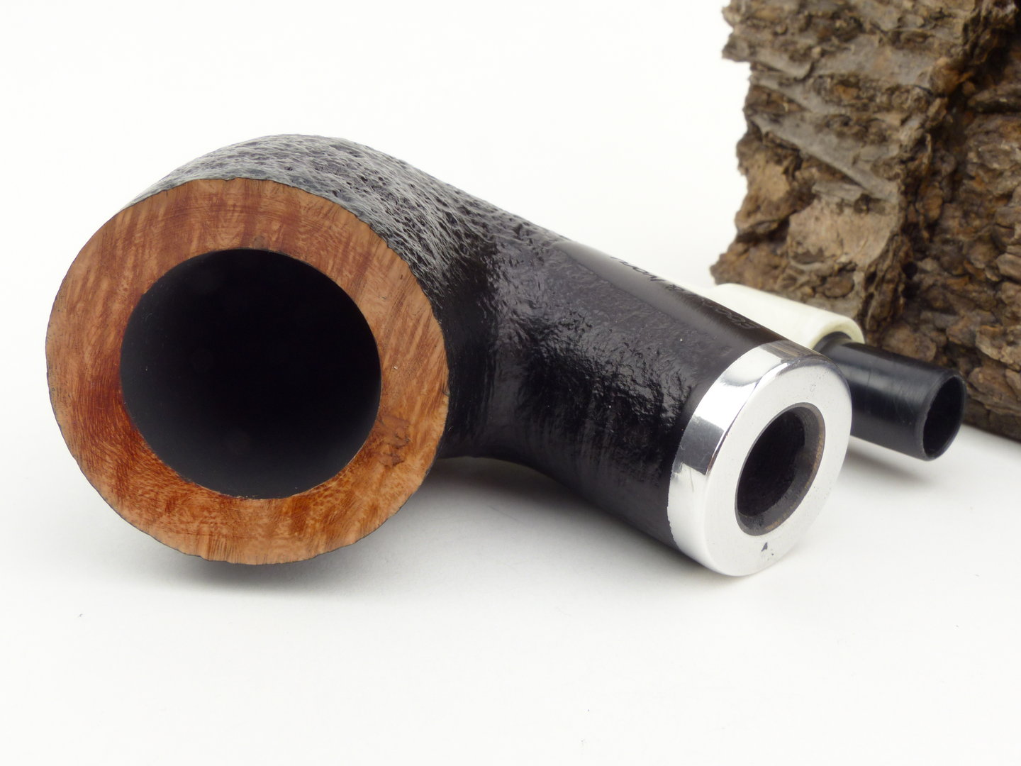 white_elephant_ebony_ivory_sand_4_8