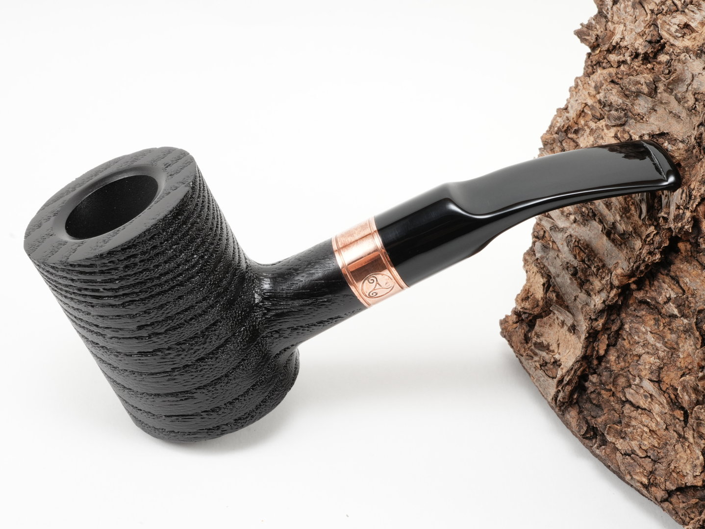 rattrays_distillery_128_G_black_1