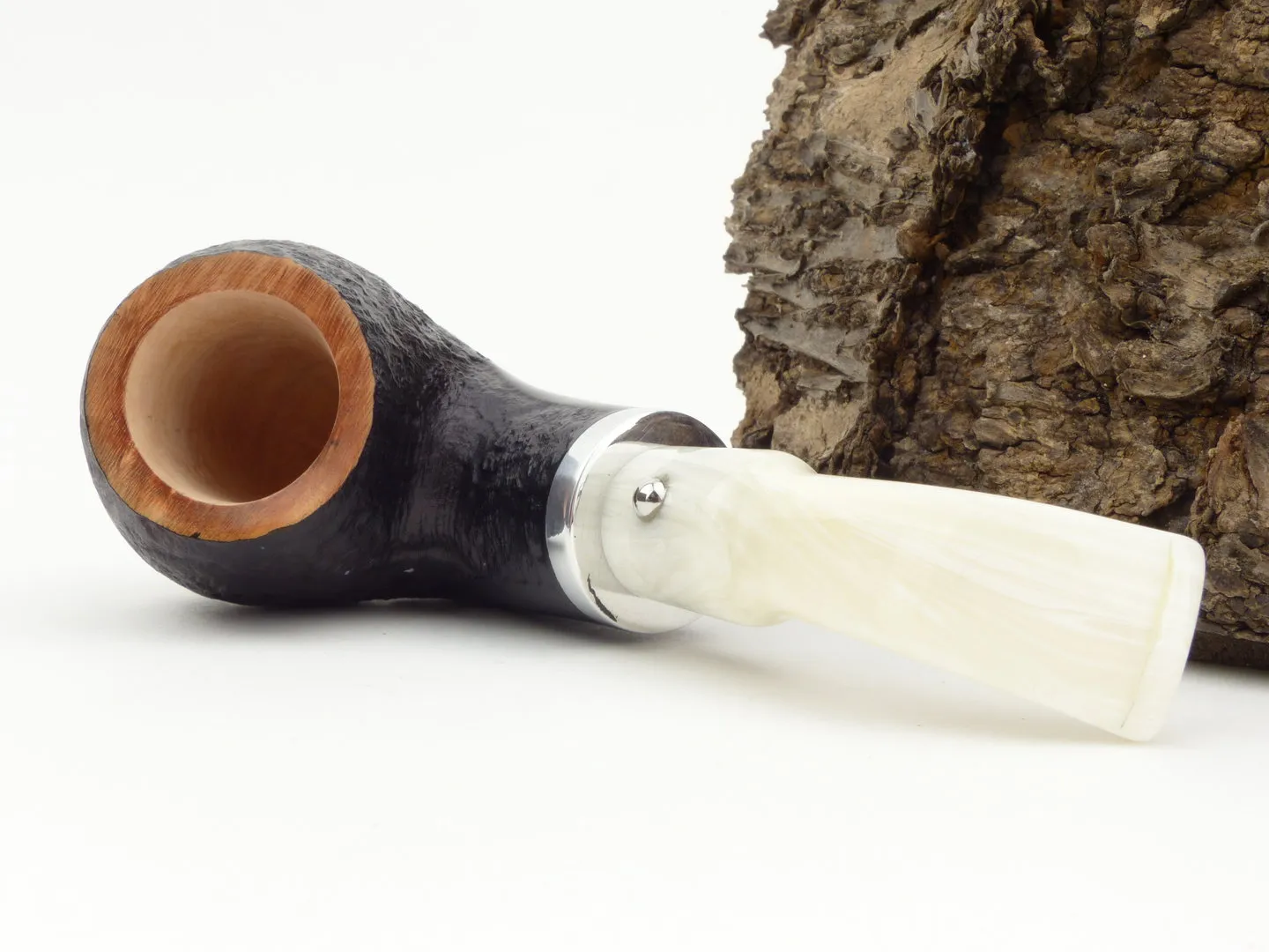 White Elephant Pfeife Ebony & Ivory sand 1 – Produktbild 5