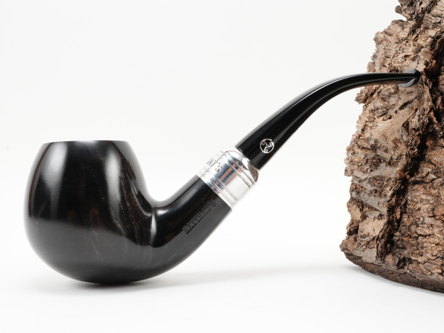 rattrays_the_bagpiper_grey_black_11