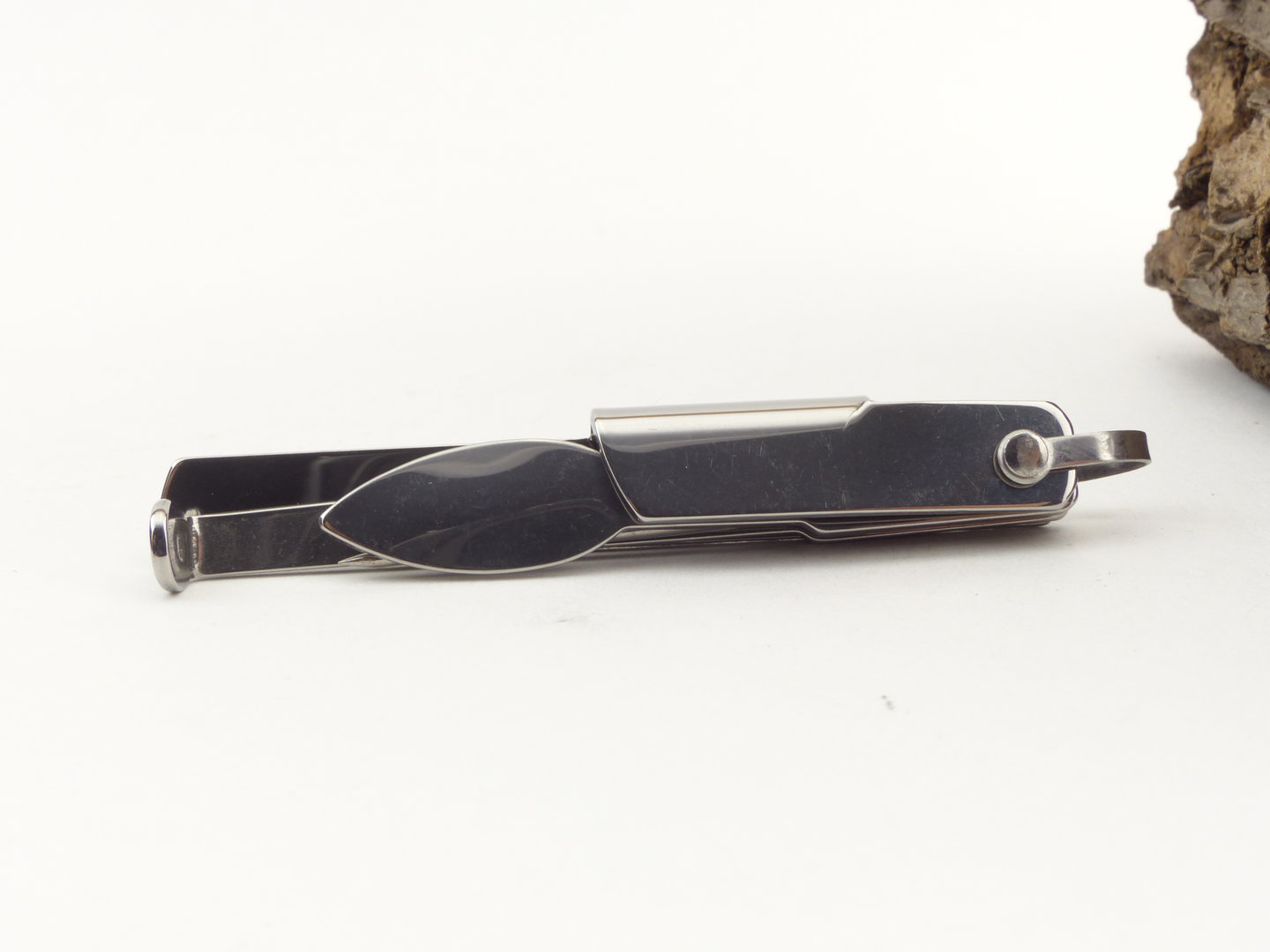 Tsuge_Kiseru_pipe_companion_1