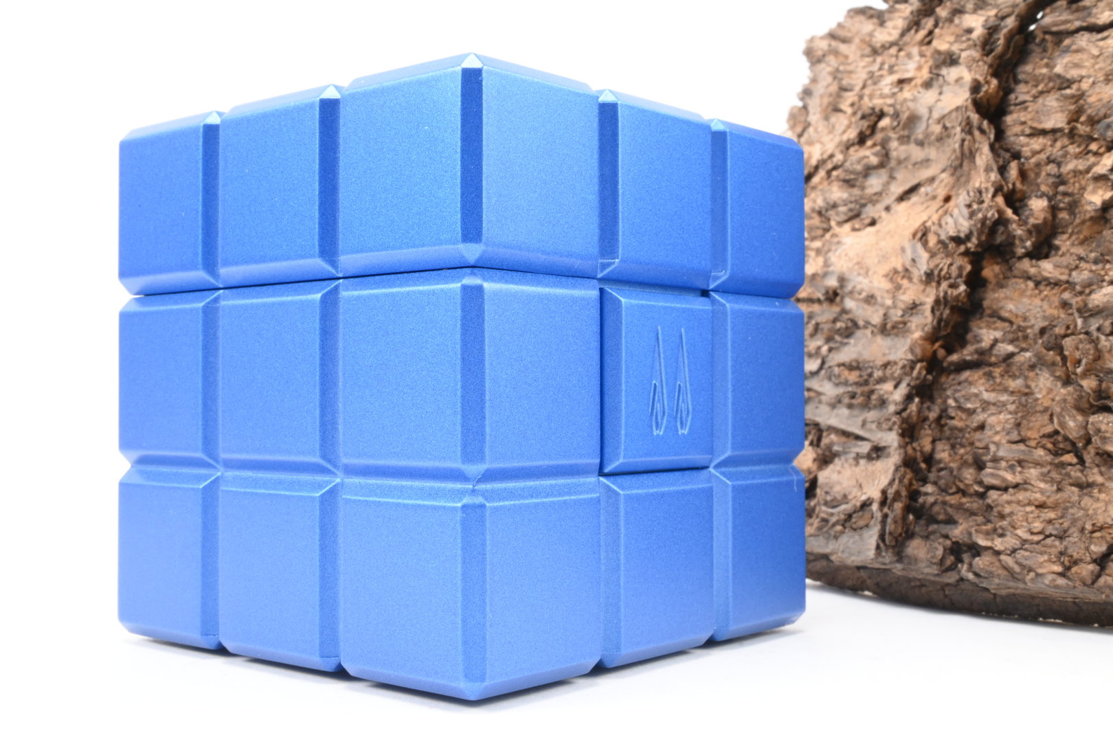 Colibri_Tischfeuerzeug_Heritage_Cube_Blau_2