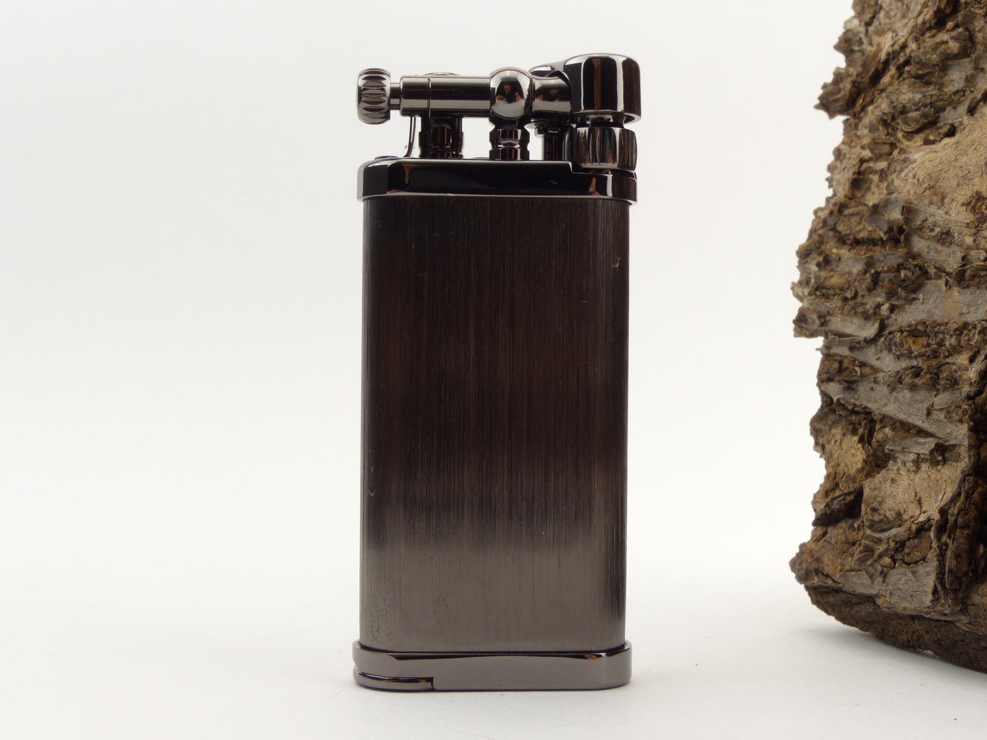 im_corona_old_boy_64-8115_1