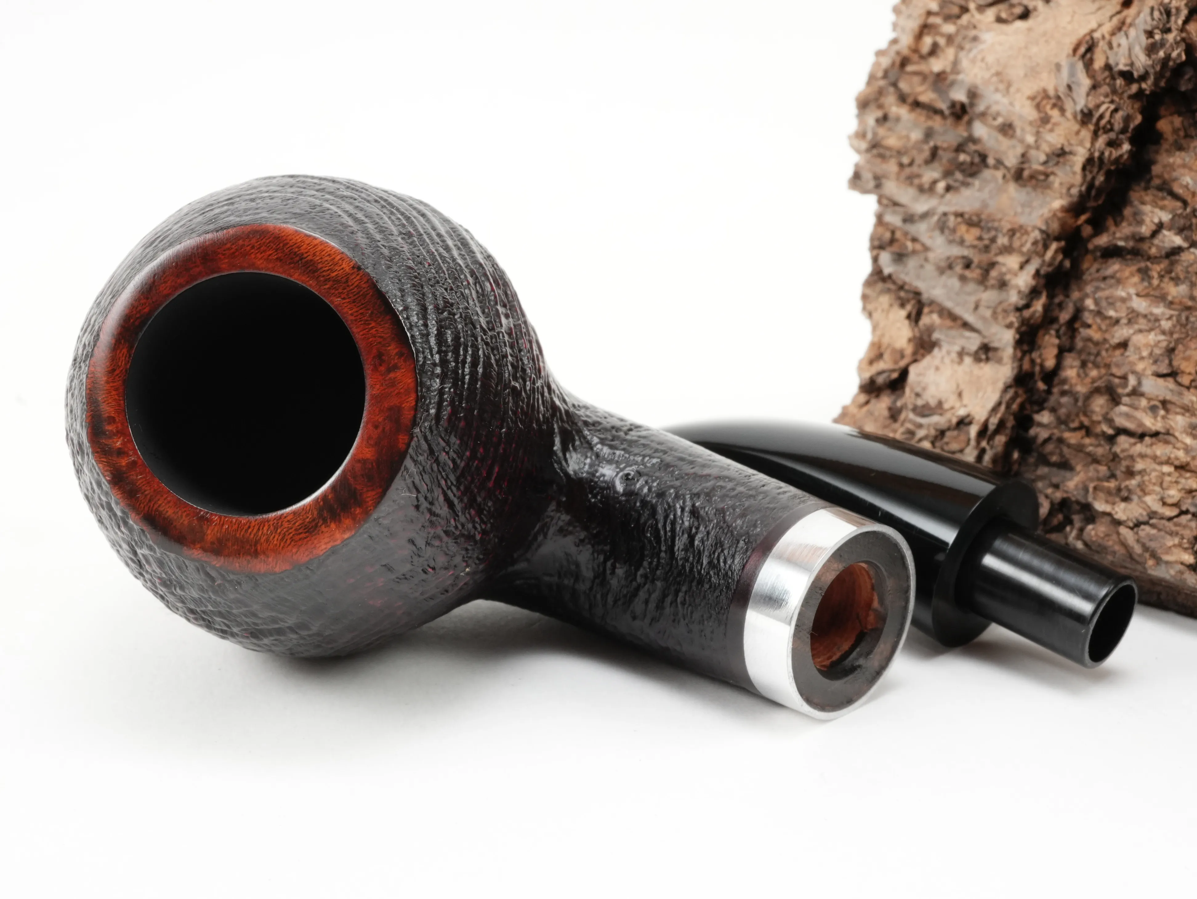 Zerlegte Stanwell København 185 Pfeife mit Blick auf die 9mm Filterbohrung und den Aluminiumring am Holmende