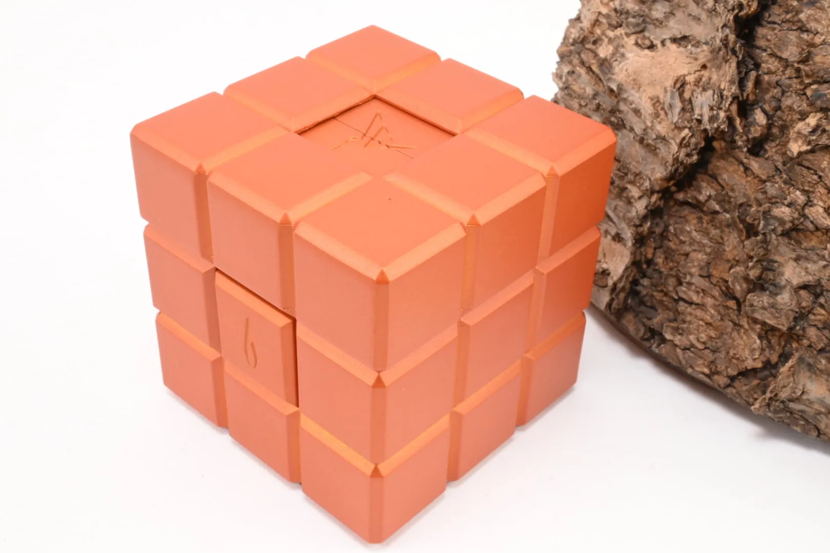 Colibri_Tischfeuerzeug_Heritage_Cube_Orange_4