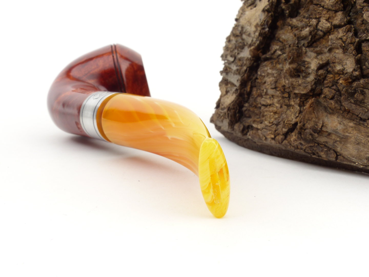 rattrays_monarch_178_light_4