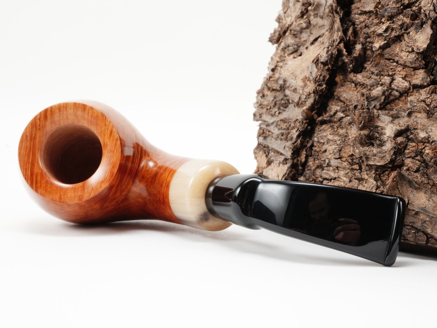 rattrays_the_bull_light_146_5