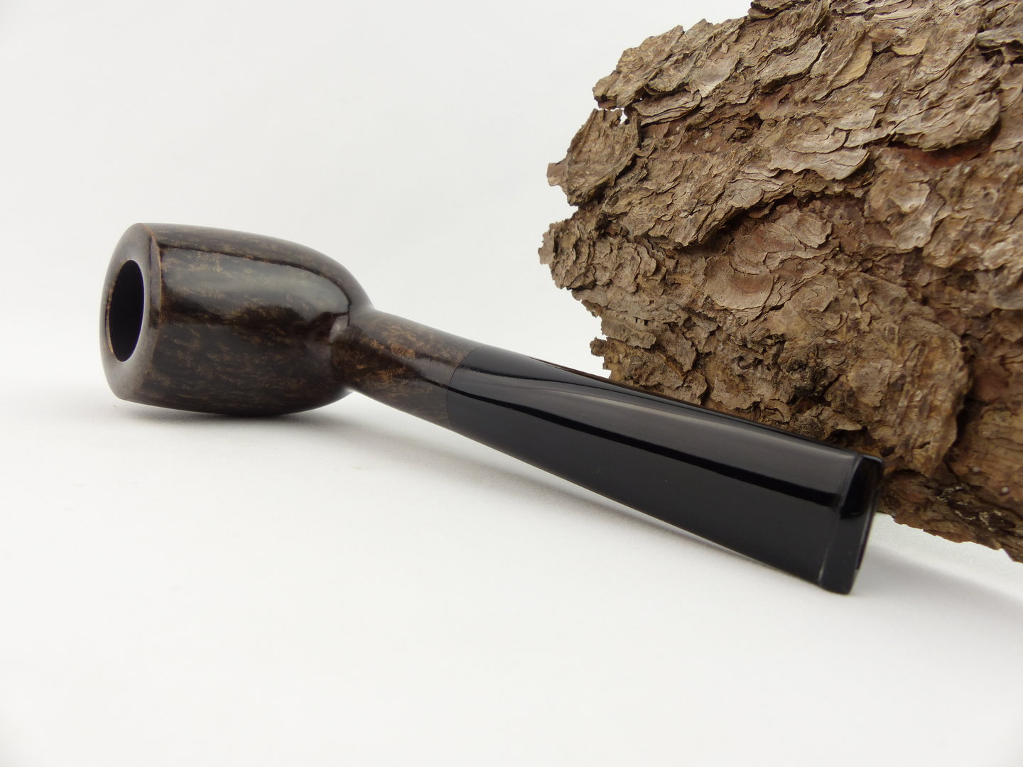 cesare_barontini_pfeife_stuart_3_contrast_5