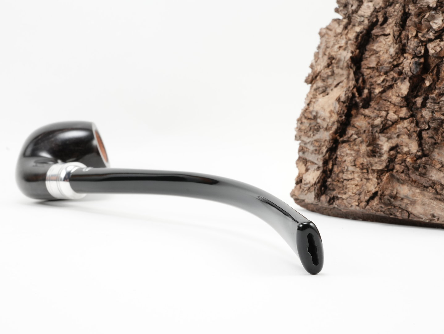 rattrays_the_bagpiper_grey_black_4