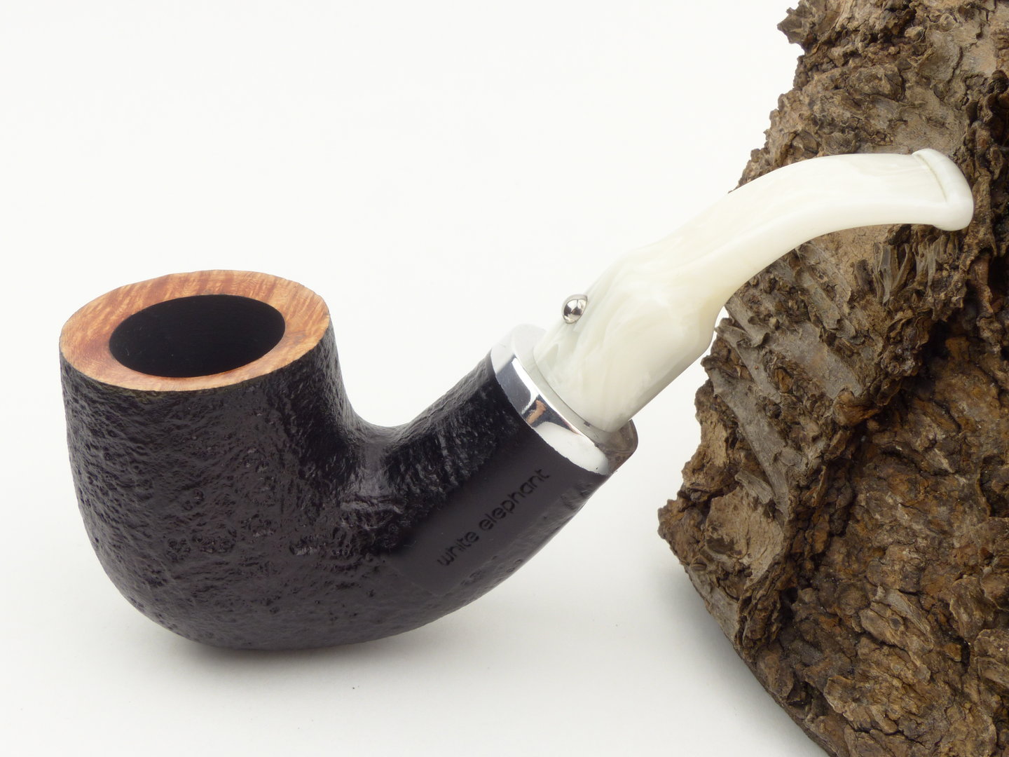 white_elephant_ebony_ivory_sand_4_1