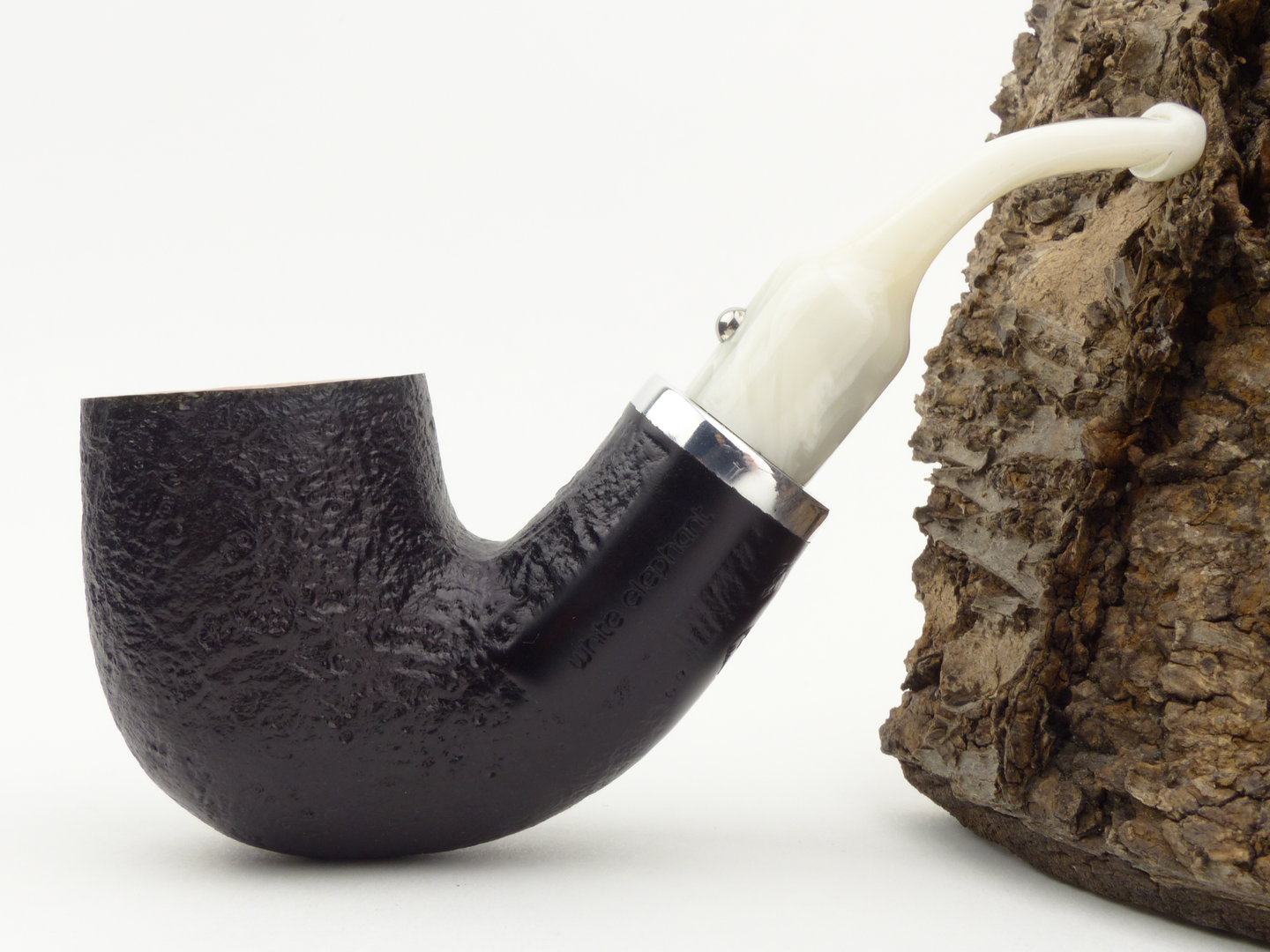 white_elephant_ebony_ivory_sand_4_2