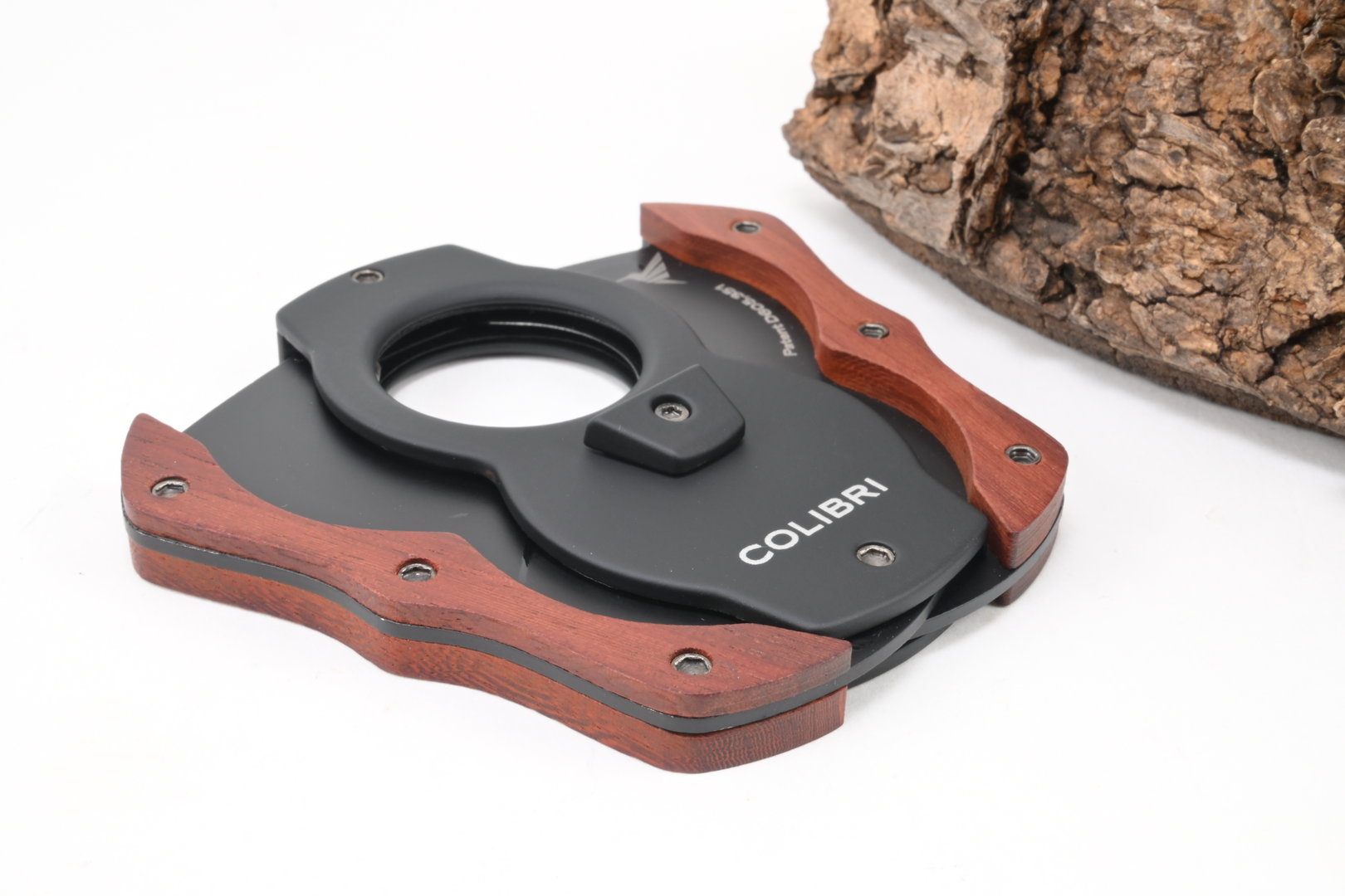 Colibri_Zigarren_Cutter_Wood_Rot_3