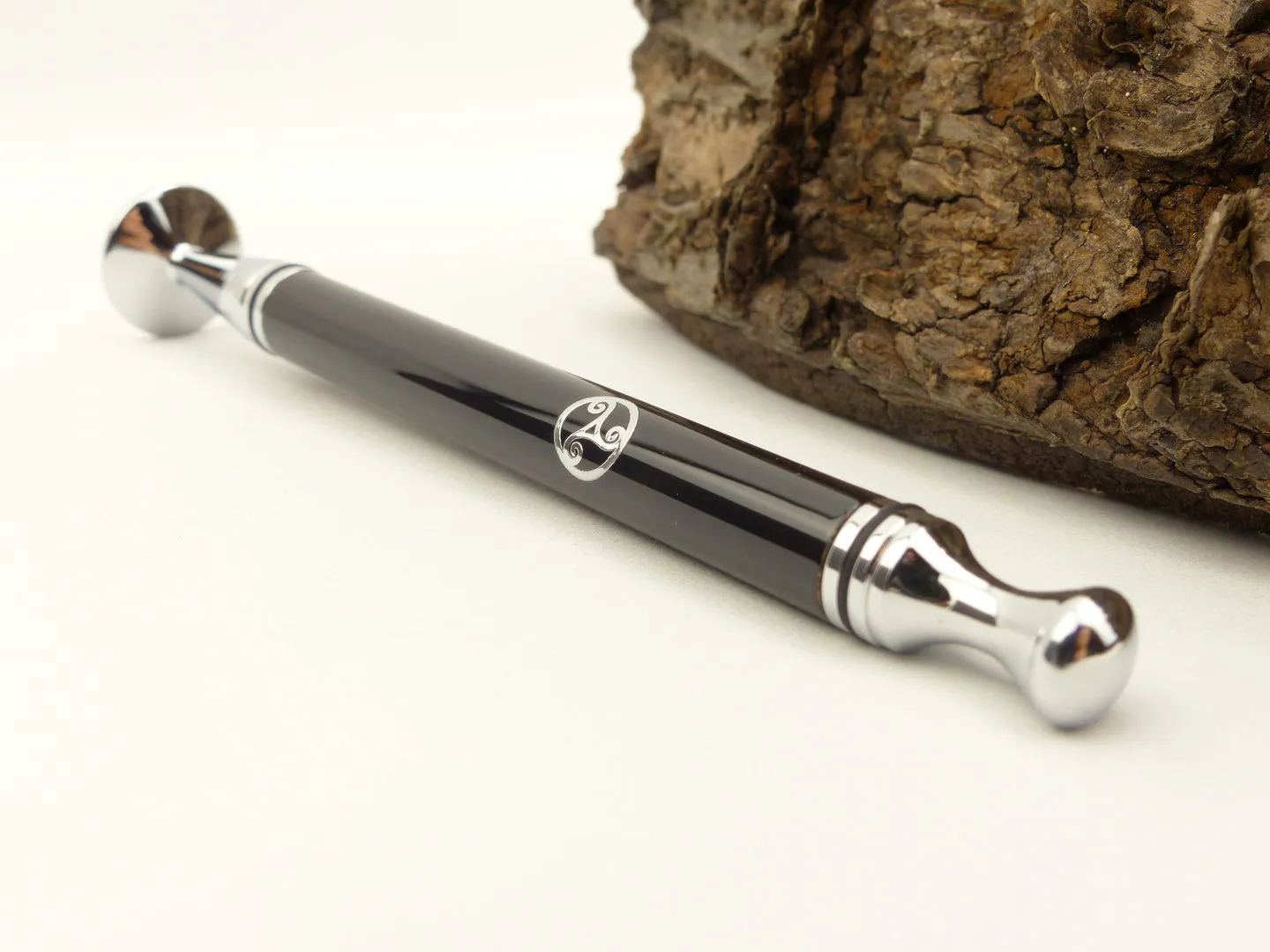 Rattray's Pfeifenstopfer Thin Triskele – Produktbild 3