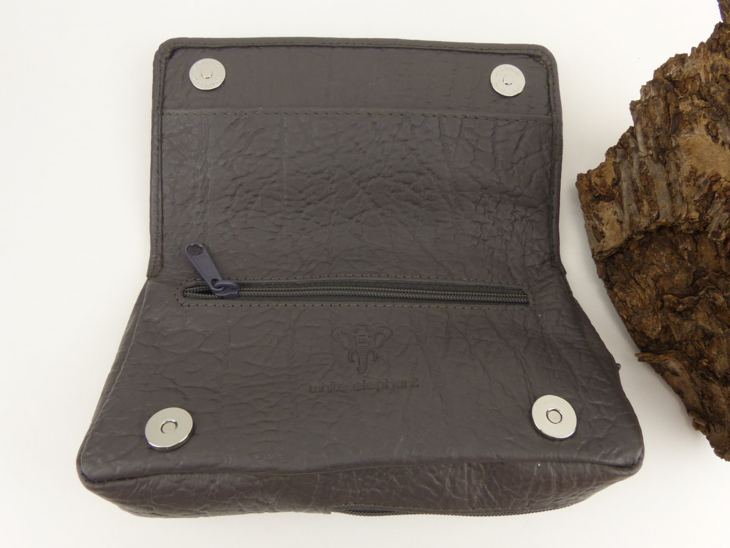 white_elephant_pfeifentasche_loxo_cp1_5