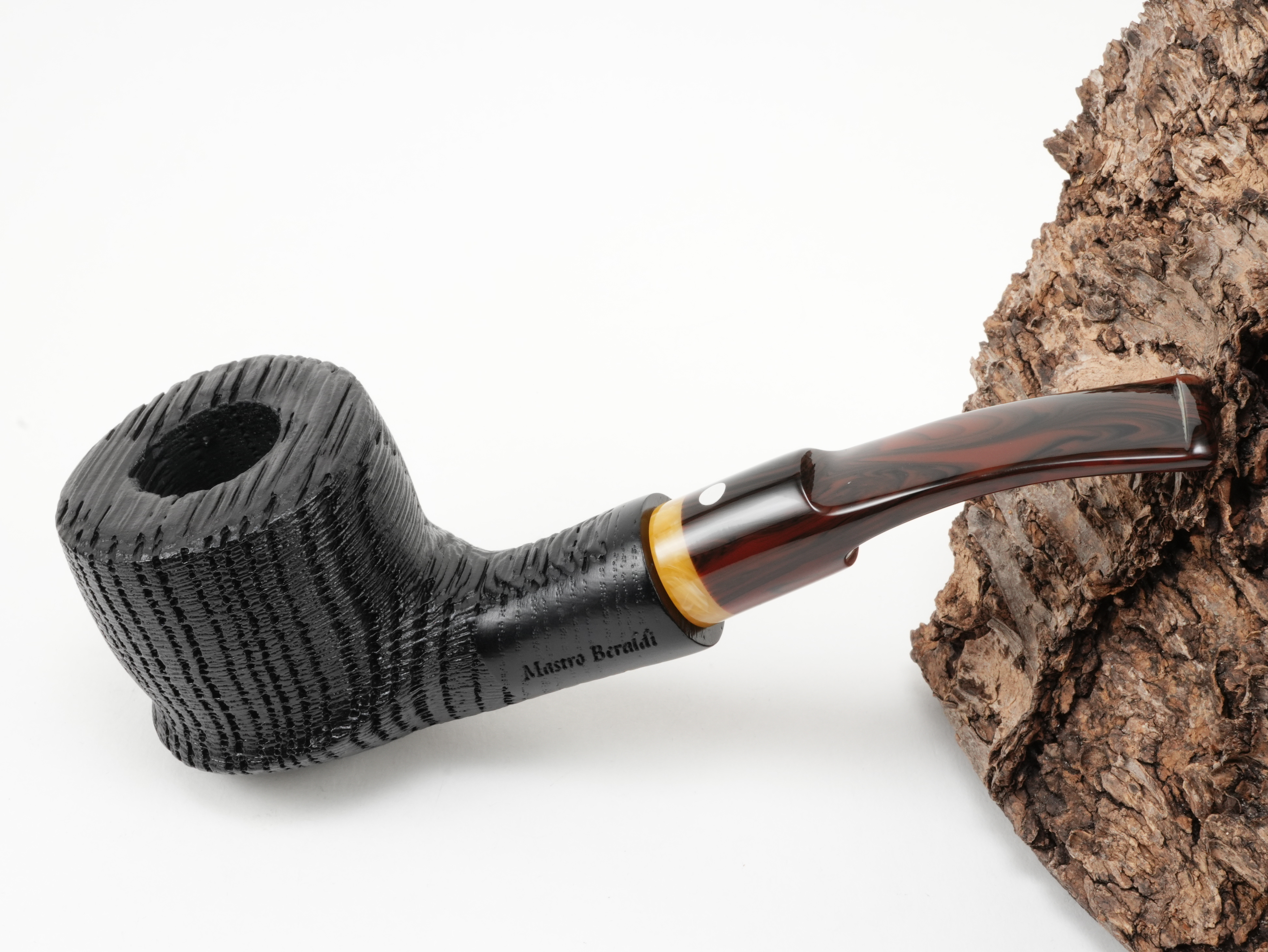 Mastro Beraldi Pfeife Mooreiche #127